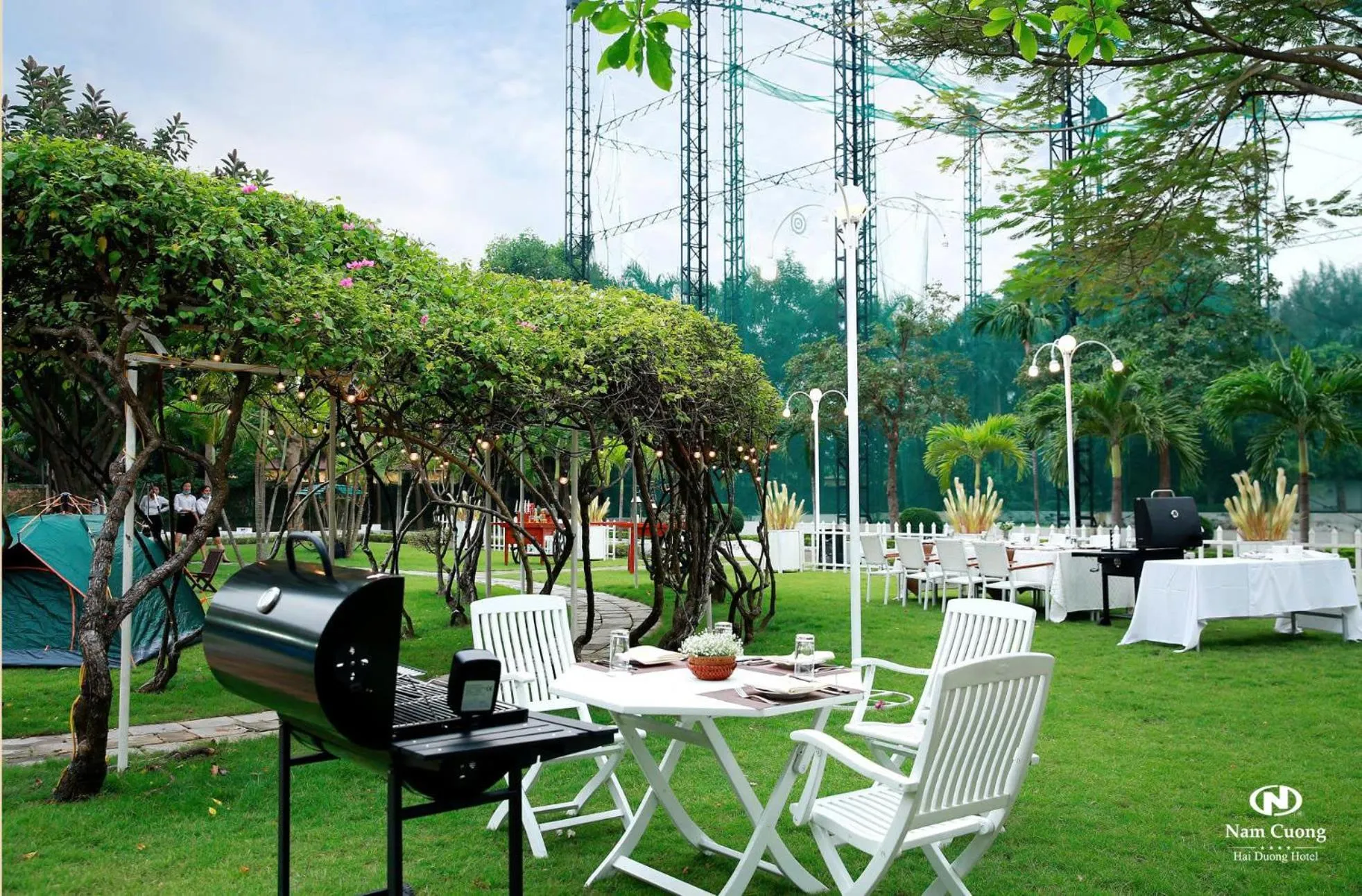 Swimming pool in Nam Cuong Hai Duong Hotel