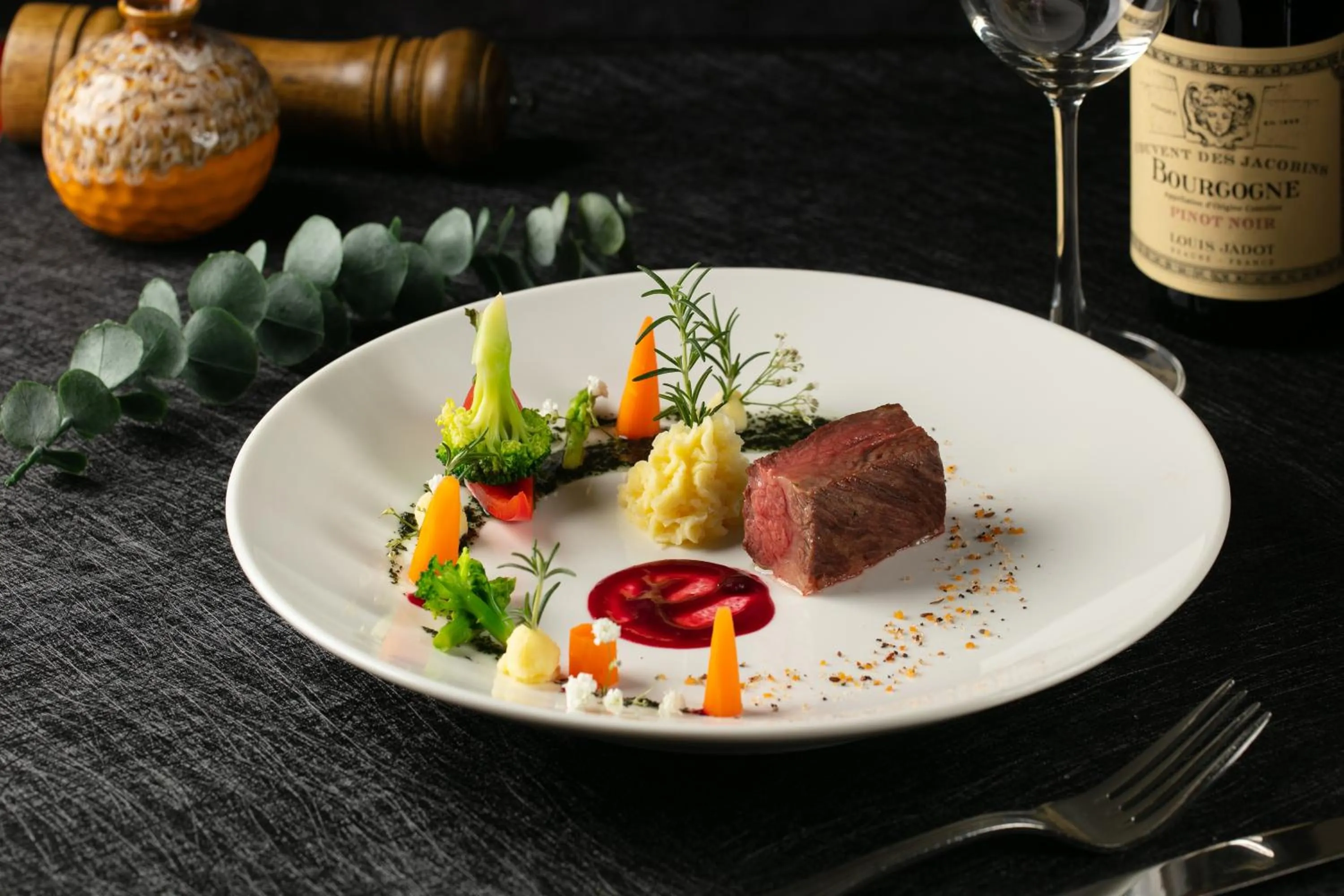 Food and drinks in Nam Cuong Hai Duong Hotel