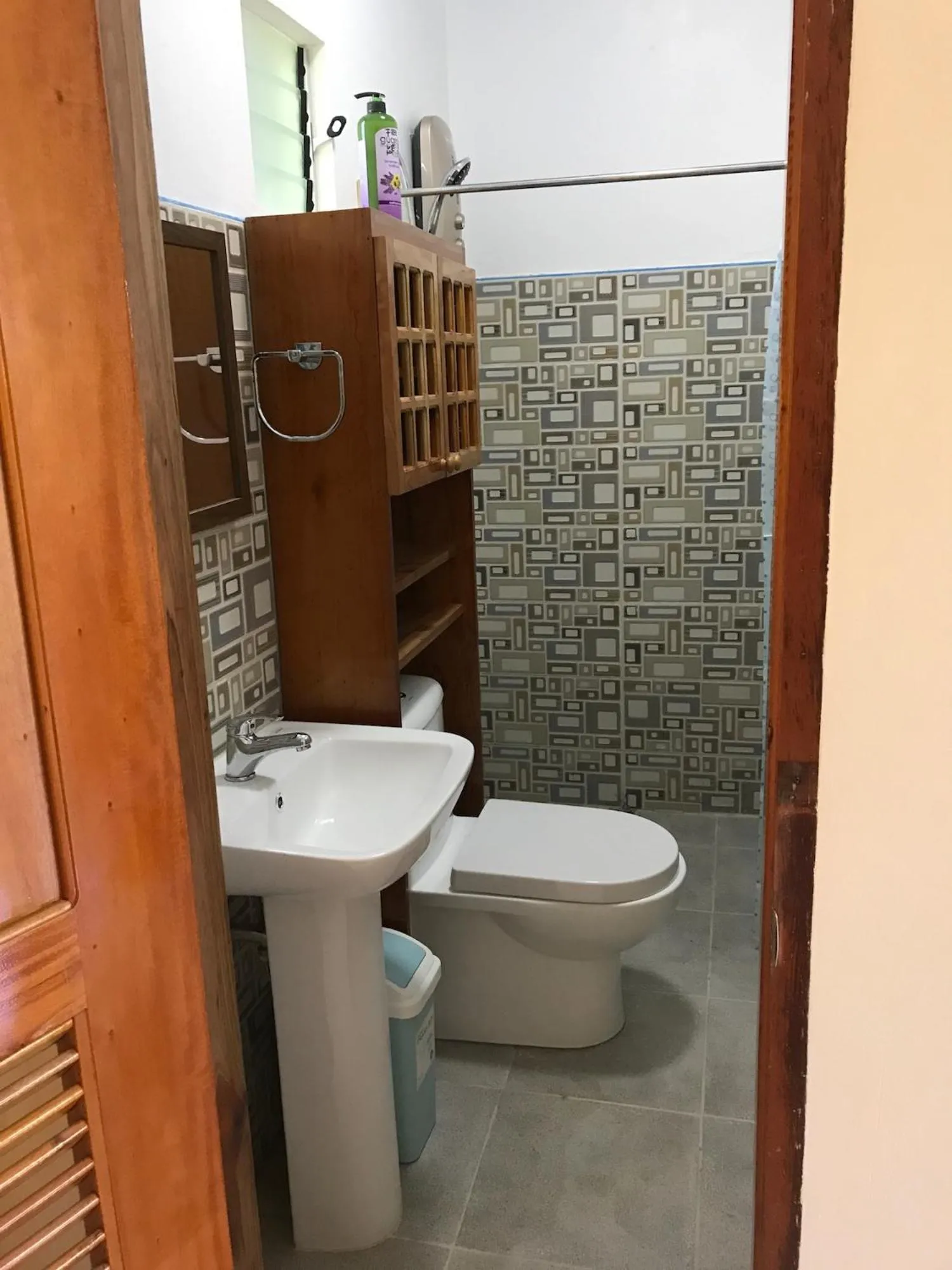 Shower in Neptune Diving Resort Moalboal