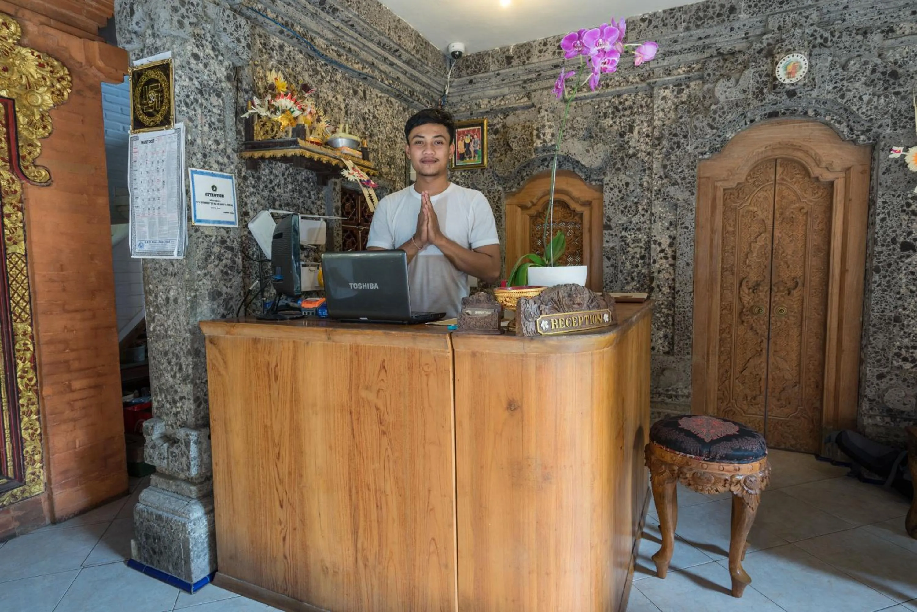 Communal lounge/ TV room in Sania's House