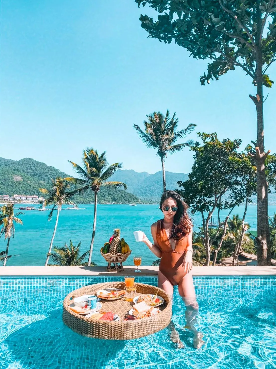 Restaurant/places to eat in Resolution Resort