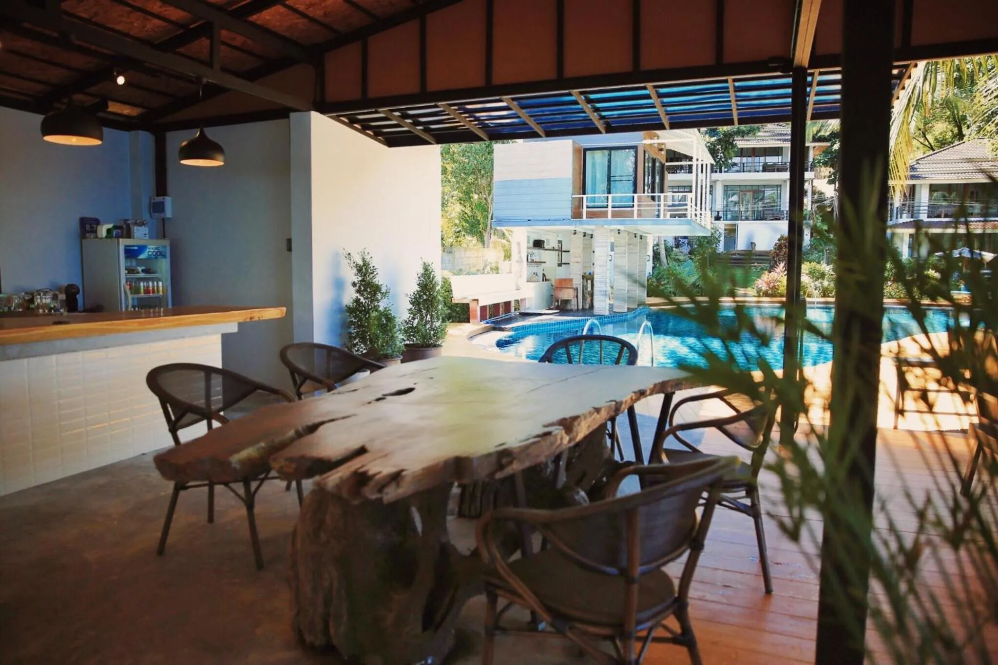 Restaurant/places to eat in Resolution Resort