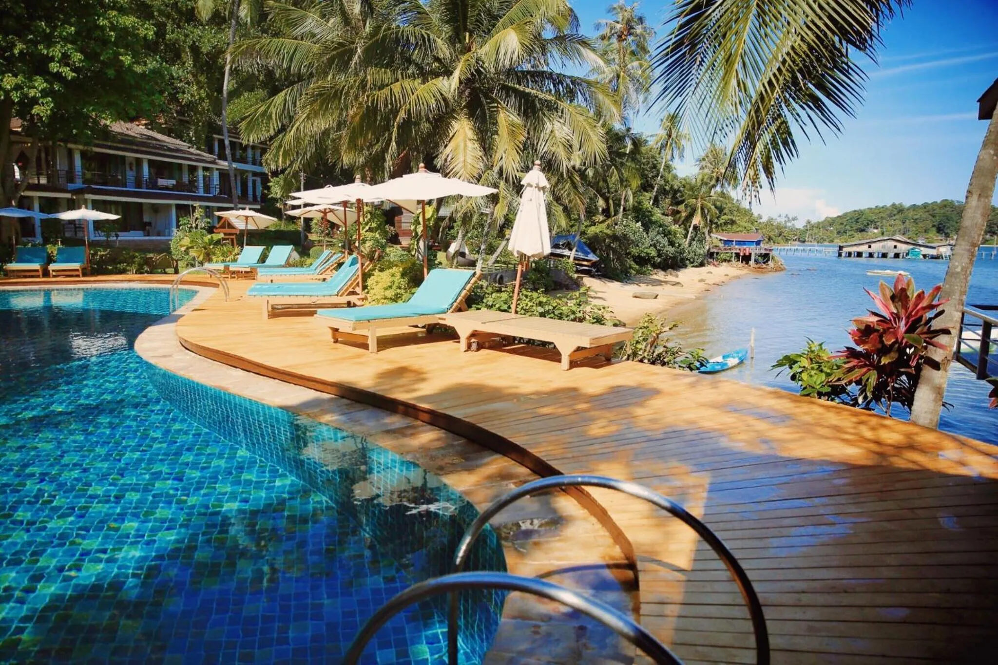 Beach in Resolution Resort