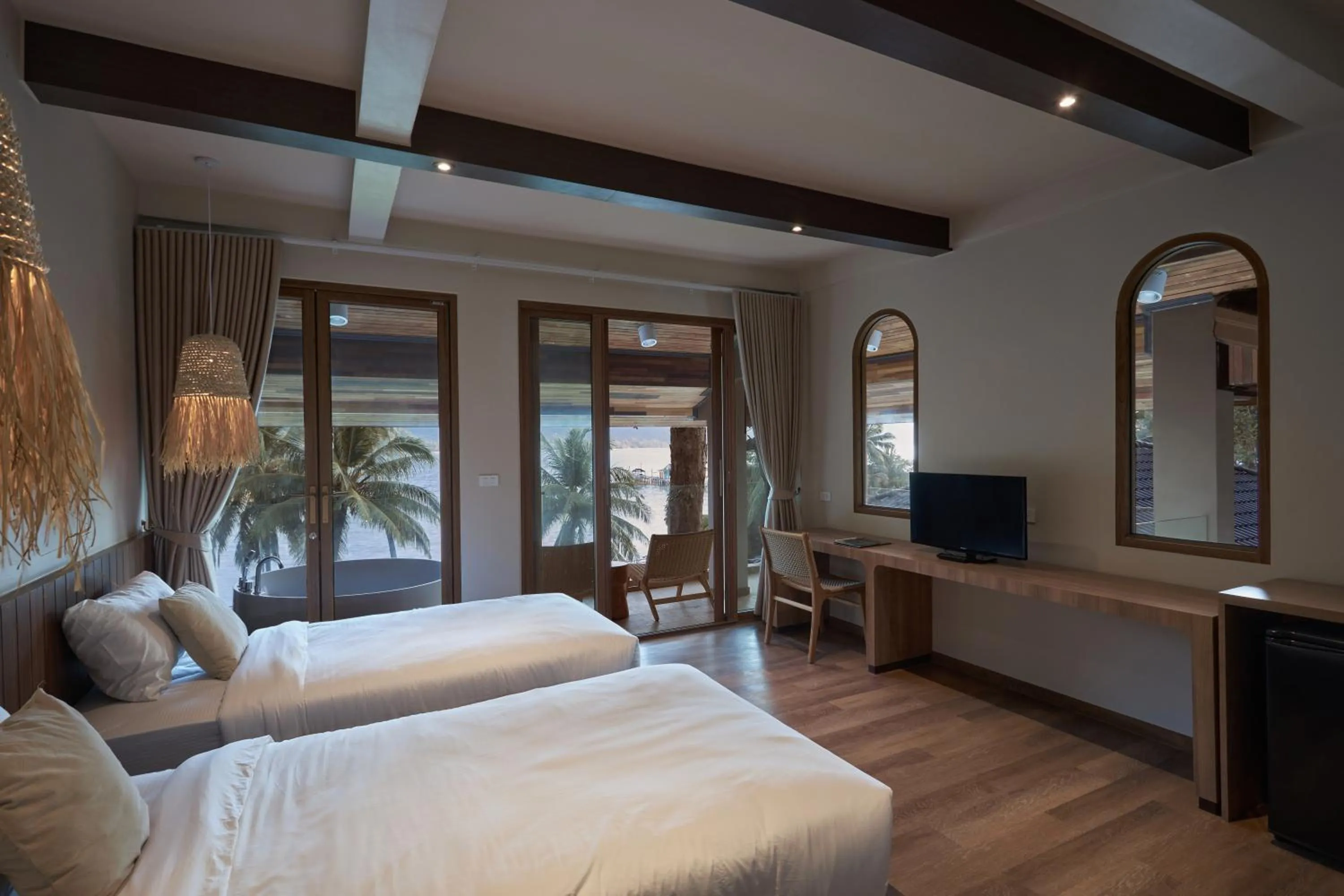 Patio, Bed in Resolution Resort