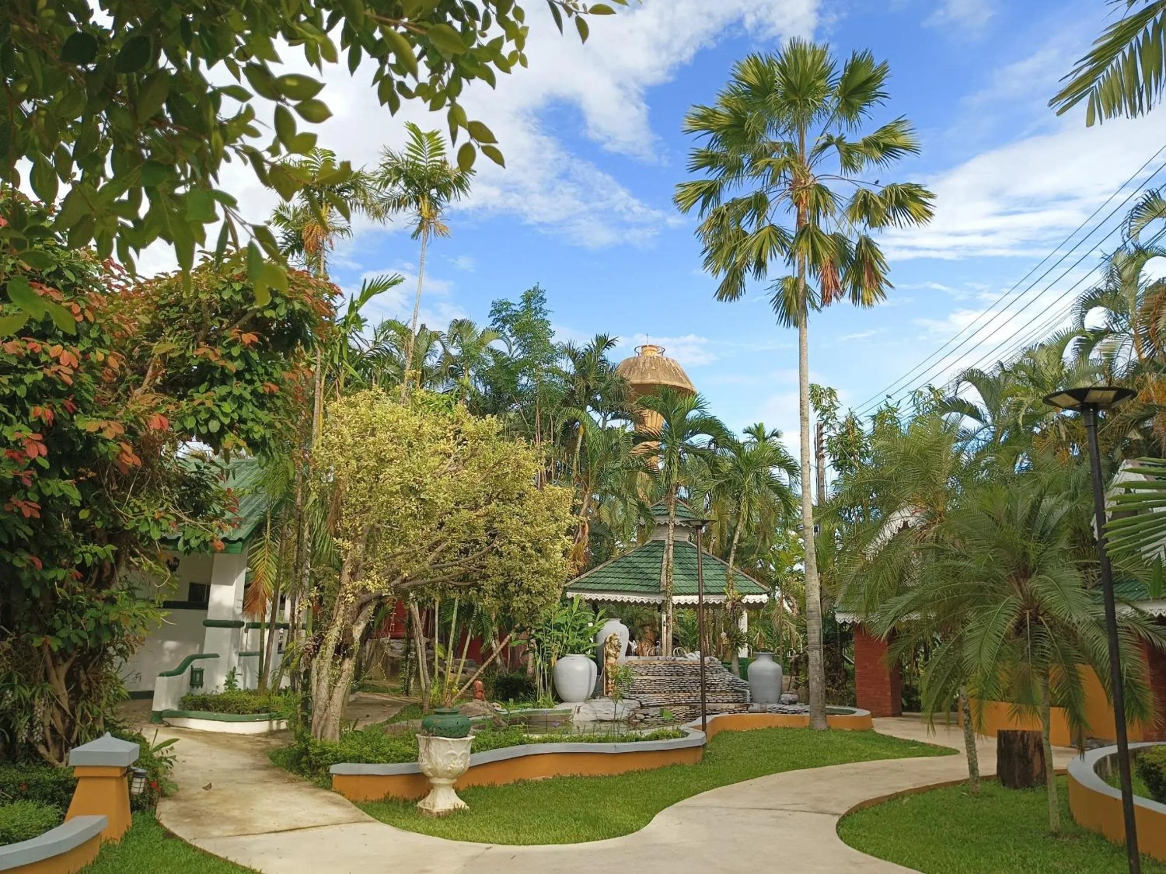 Property building in Silamanee Resort & Spa Hotel