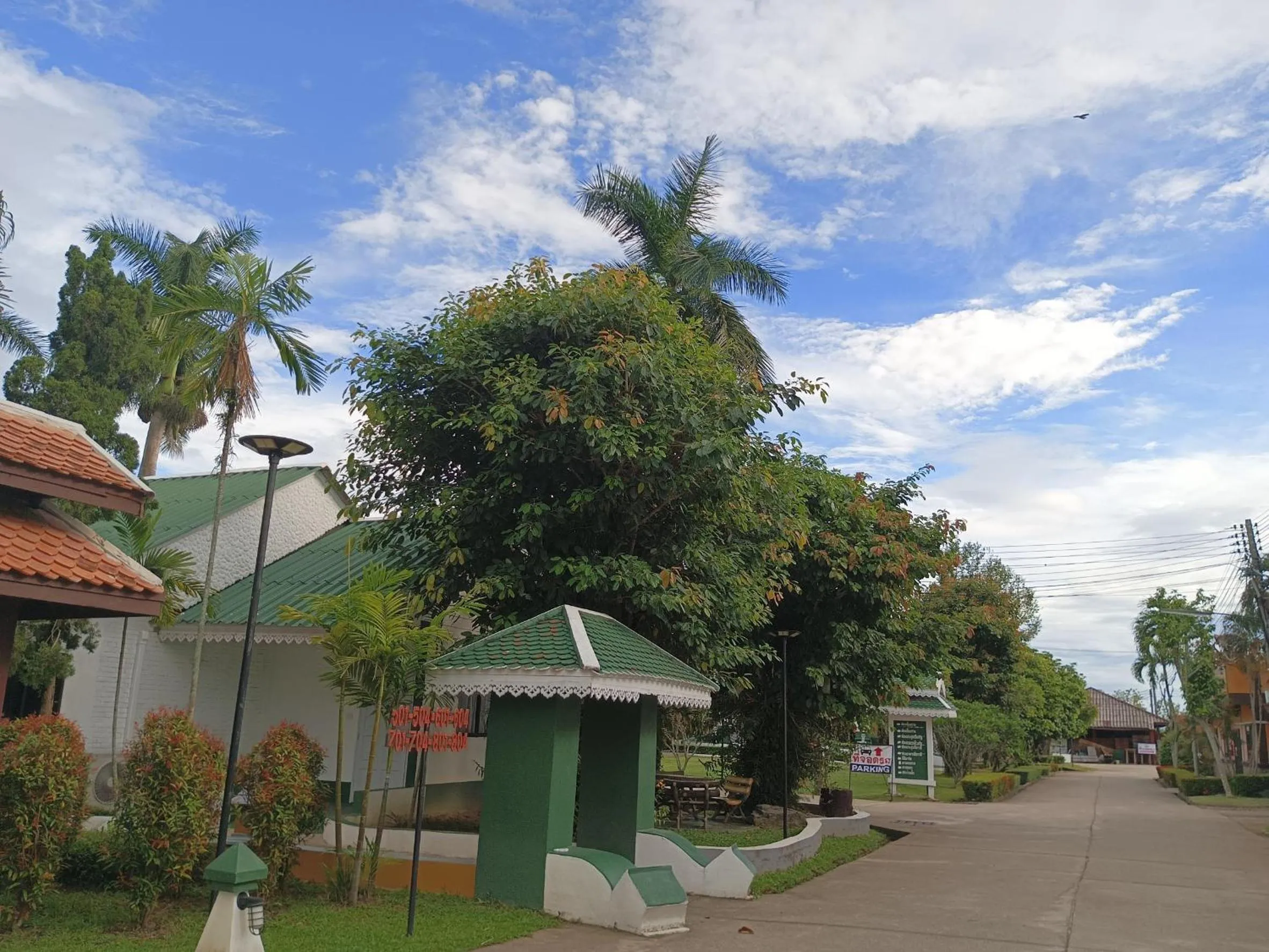 Property building in Silamanee Resort & Spa Hotel