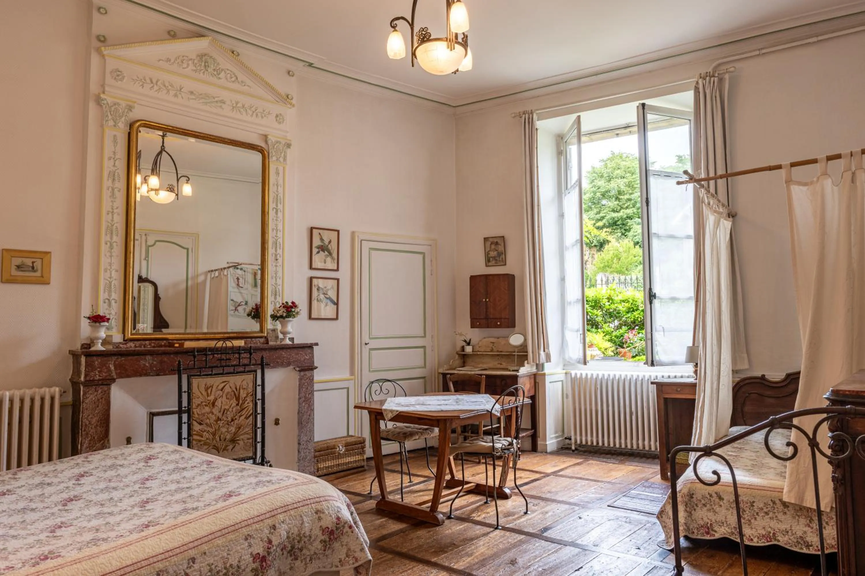 Bed in La Maison du Notaire Royal