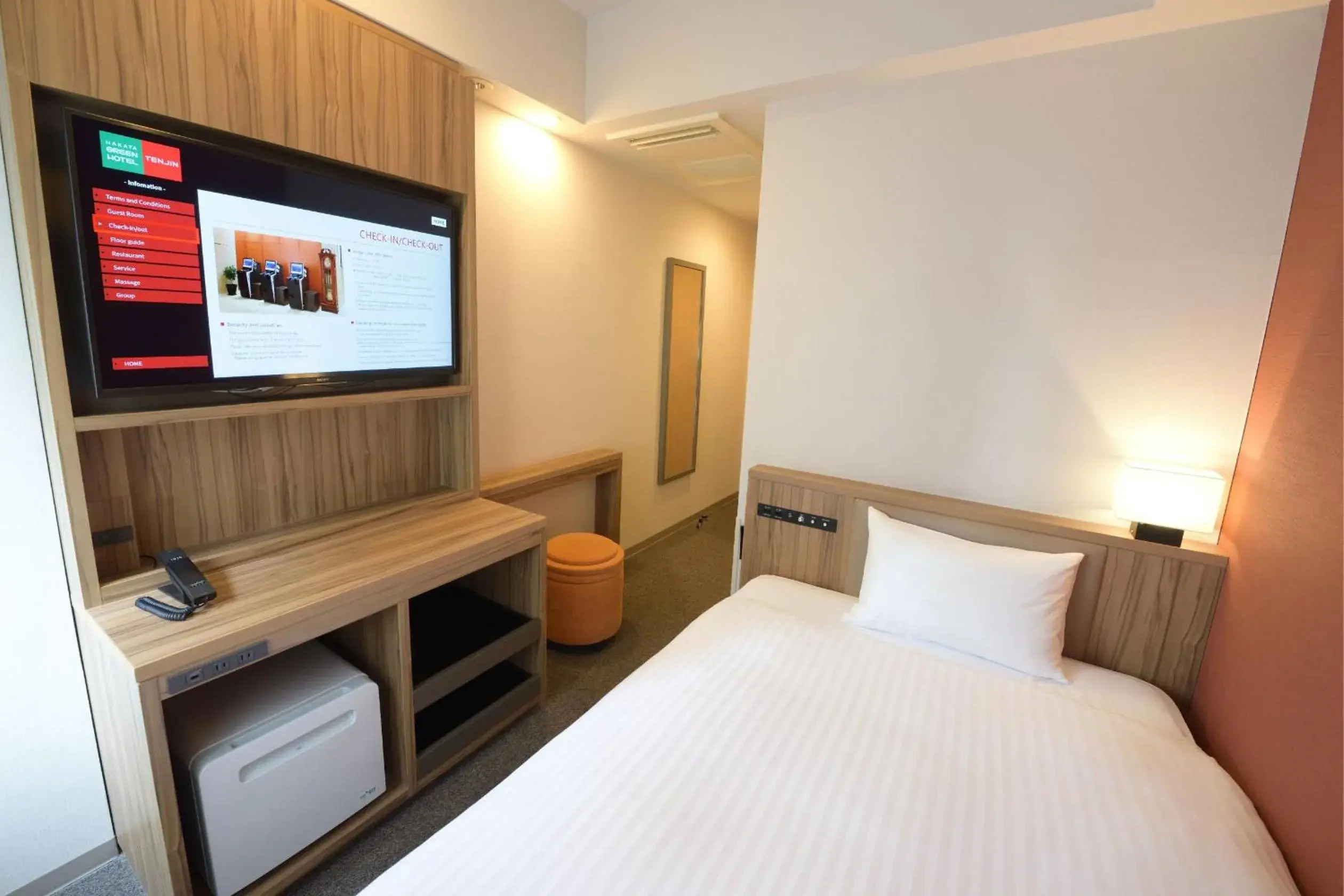 Single Room - single occupancy - Non-Smoking in Hakata Green Hotel Tenjin Single Room - single occupancy - Non-Smoking in Hakata Green Hotel Tenjin