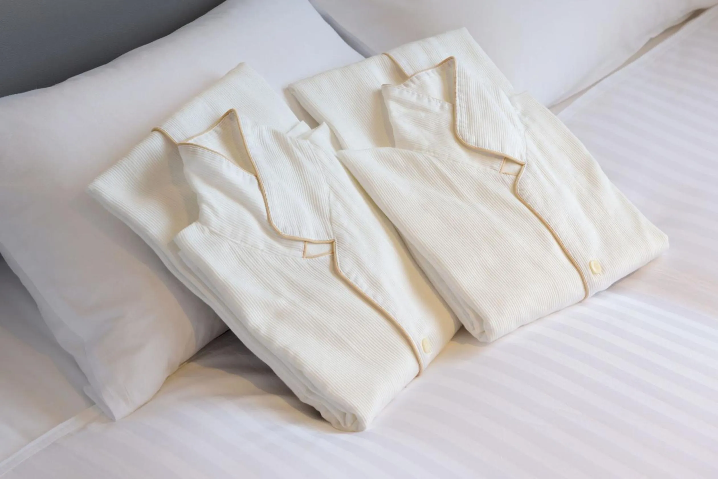 Photo of the whole room, Bed in Hakata Green Hotel Tenjin