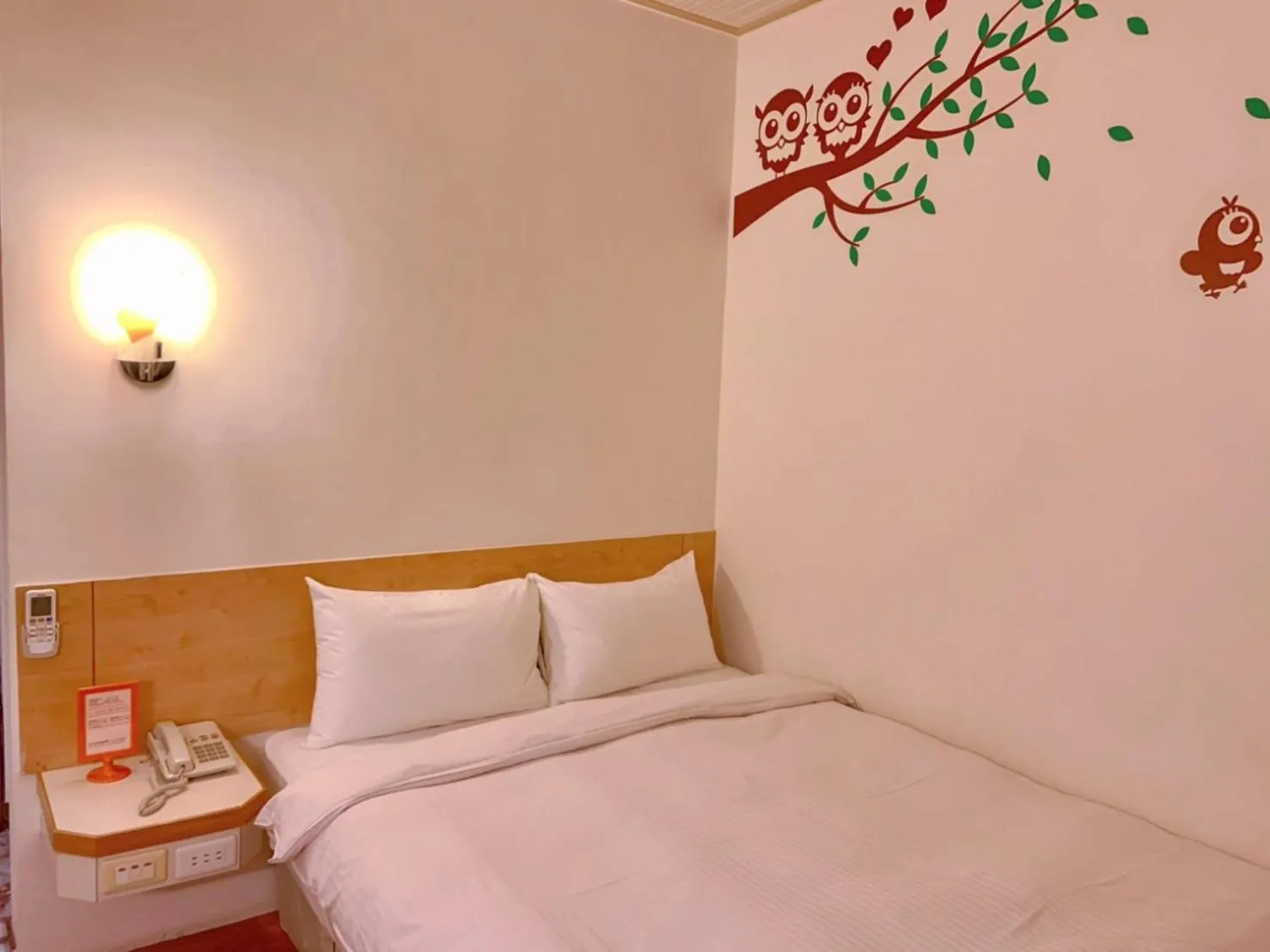 Bed in Traveler Hotel Taitung