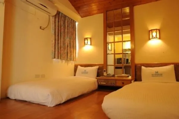 Japanese-Style Twin Room in Traveler Hotel Taitung