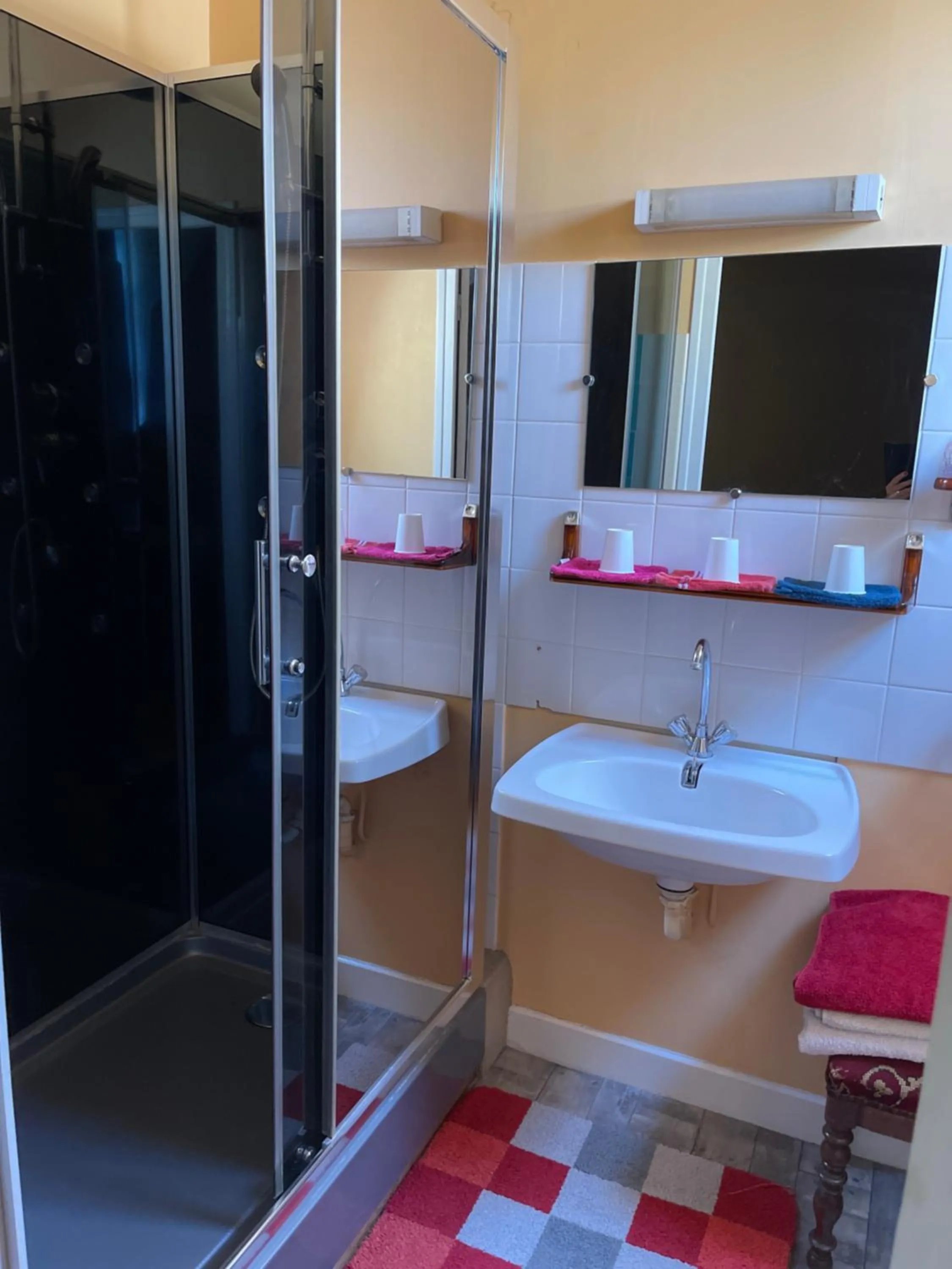 Toilet in Hotel bar b'rock