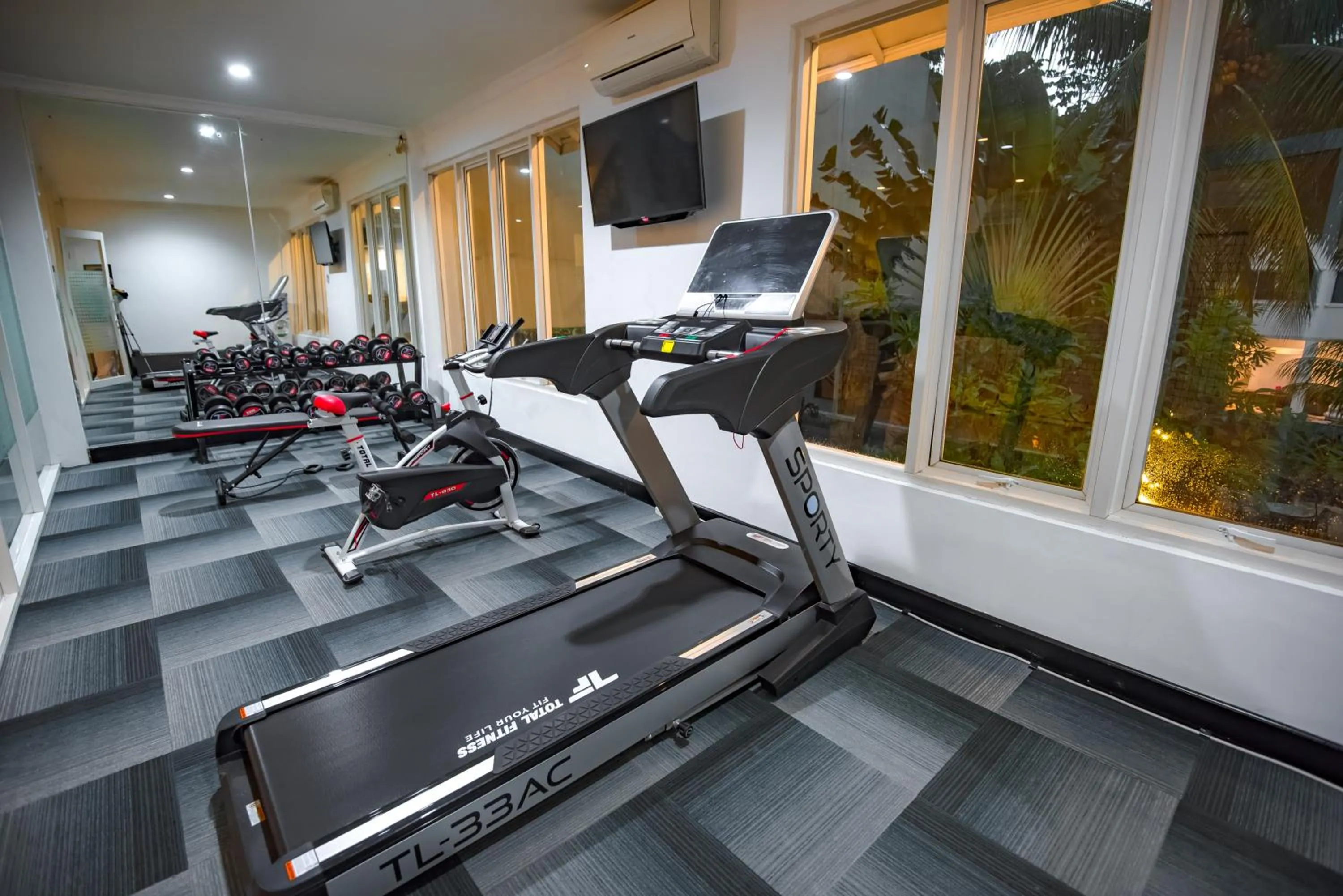Fitness centre/facilities in The Mirah Hotel Bogor