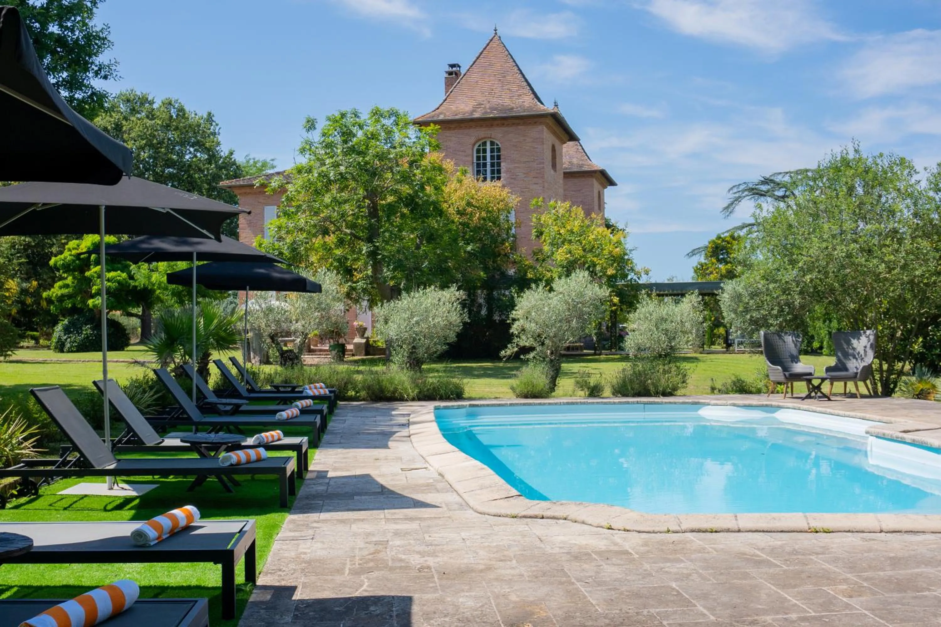 Property building in Castel Bois Marie, Maison d'hôtes