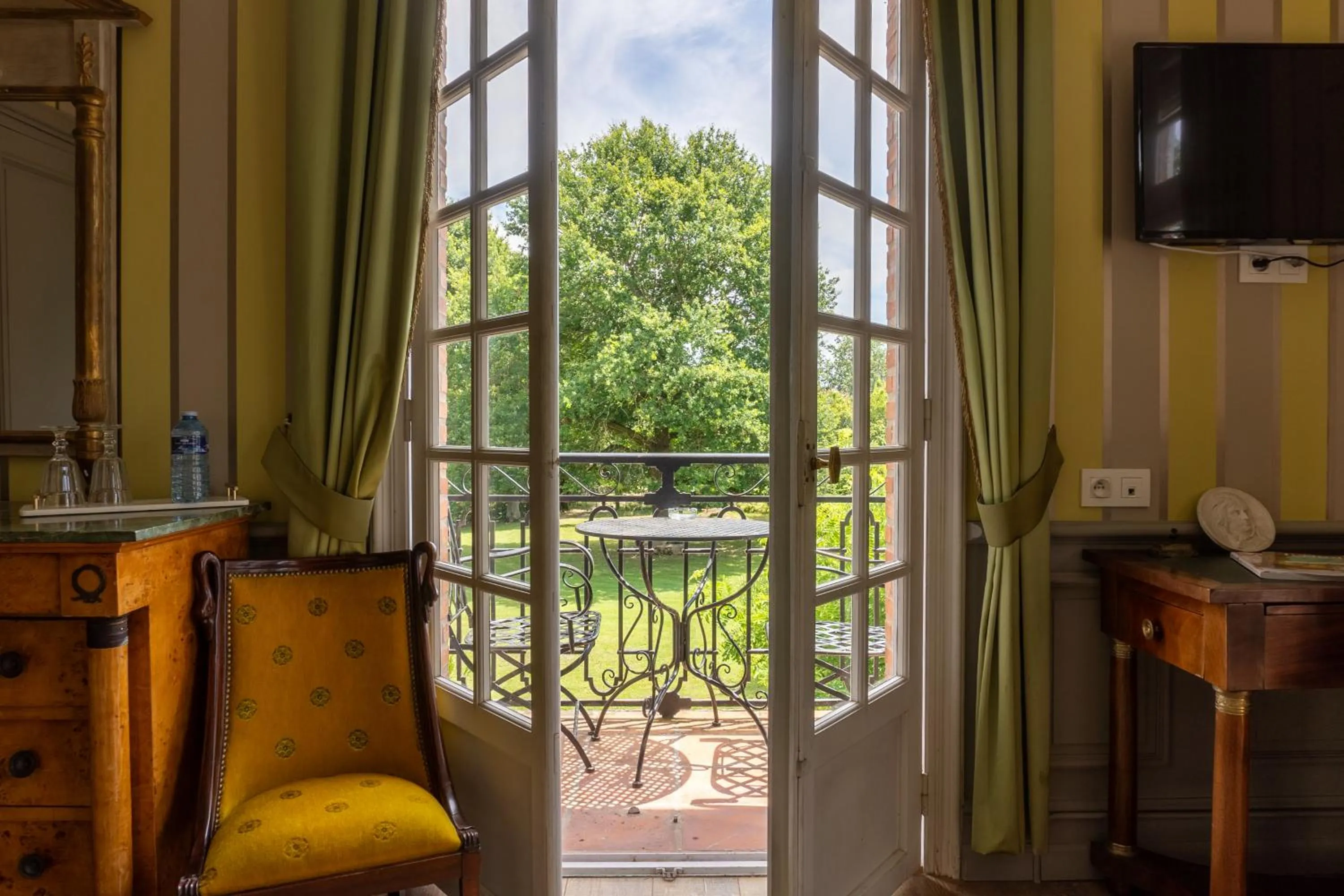 Balcony/Terrace in Castel Bois Marie, Maison d'hôtes