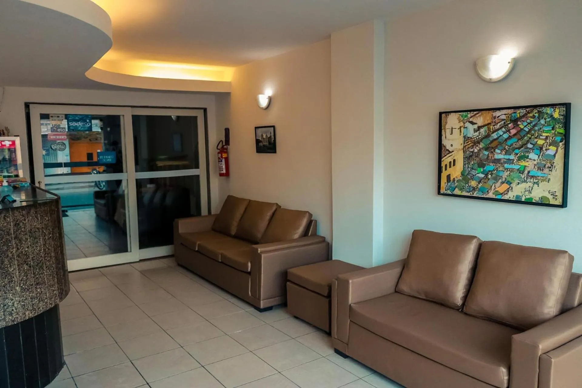 Living room in Center Plaza Hotel