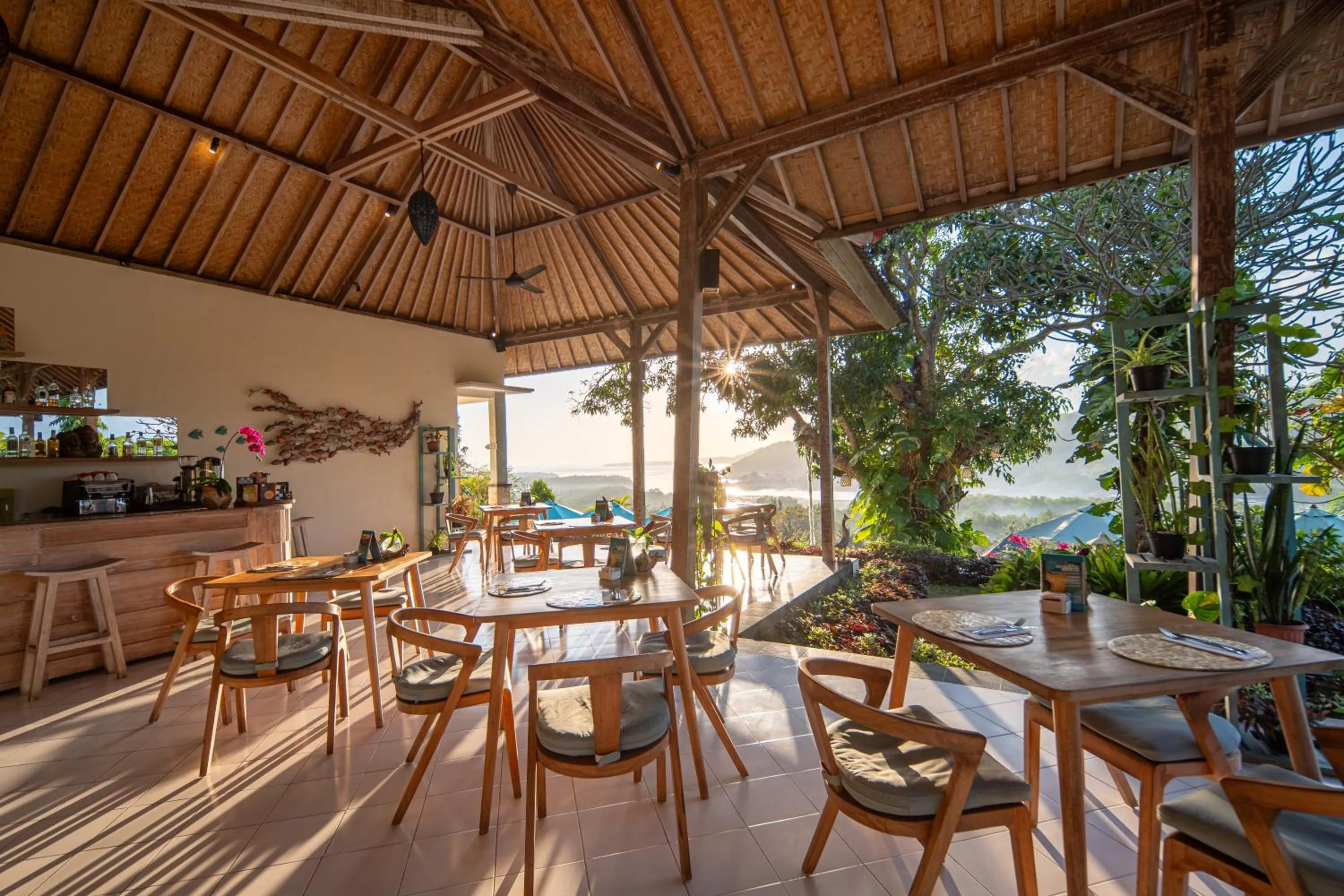 Restaurant/places to eat in The Acala Shri Sedana