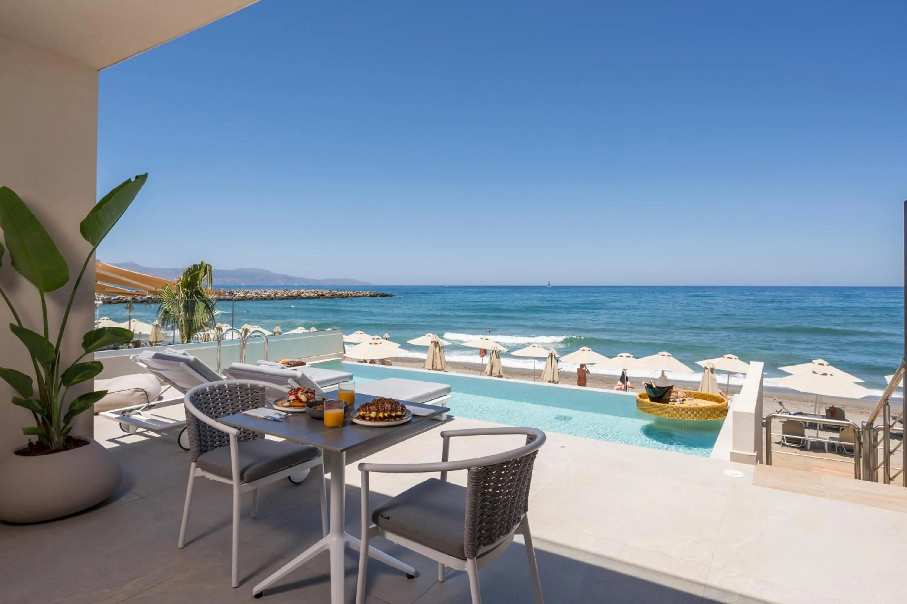 Day in Marika Beach Hotel