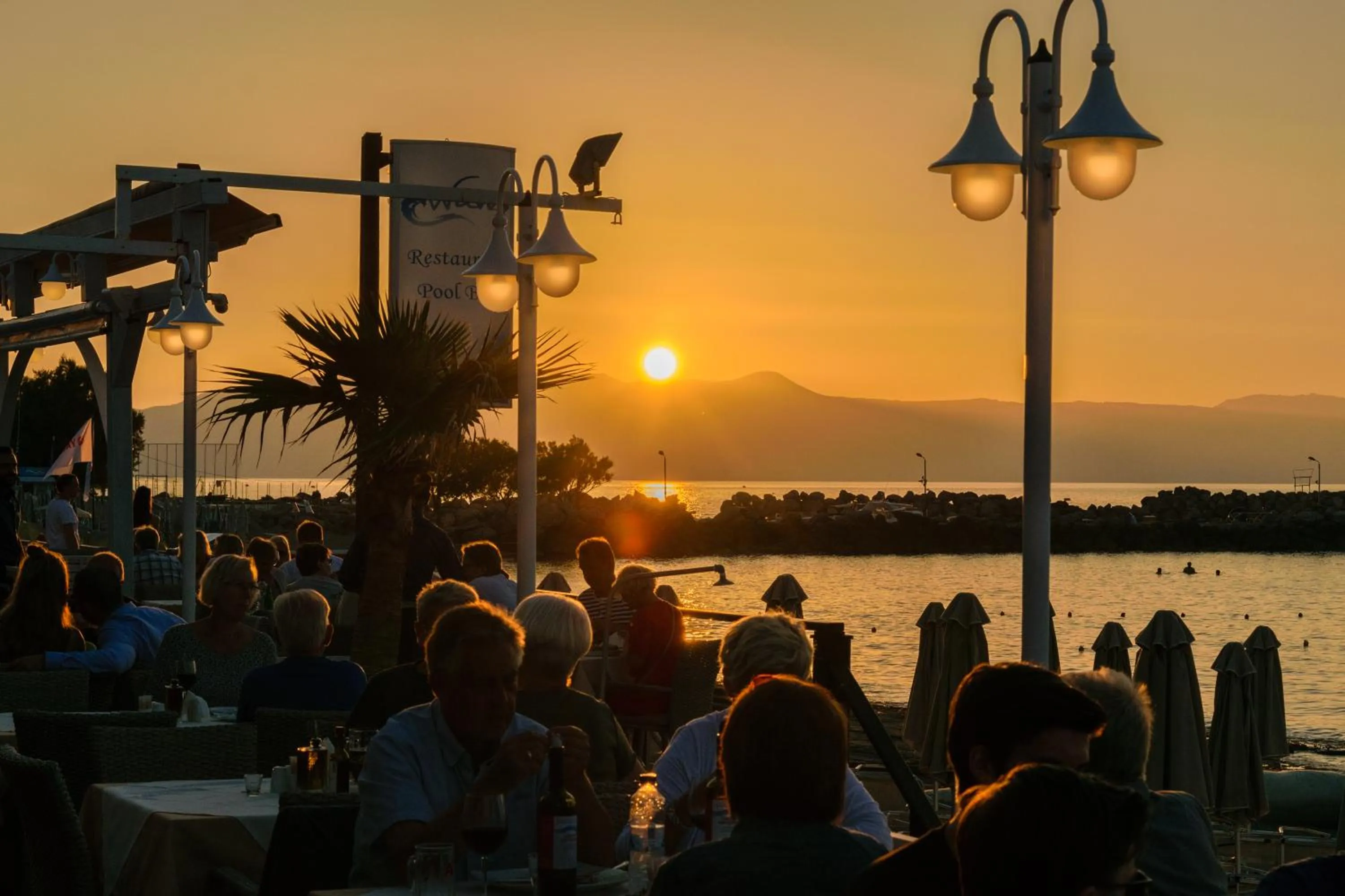 Restaurant/places to eat in Marika Beach Hotel