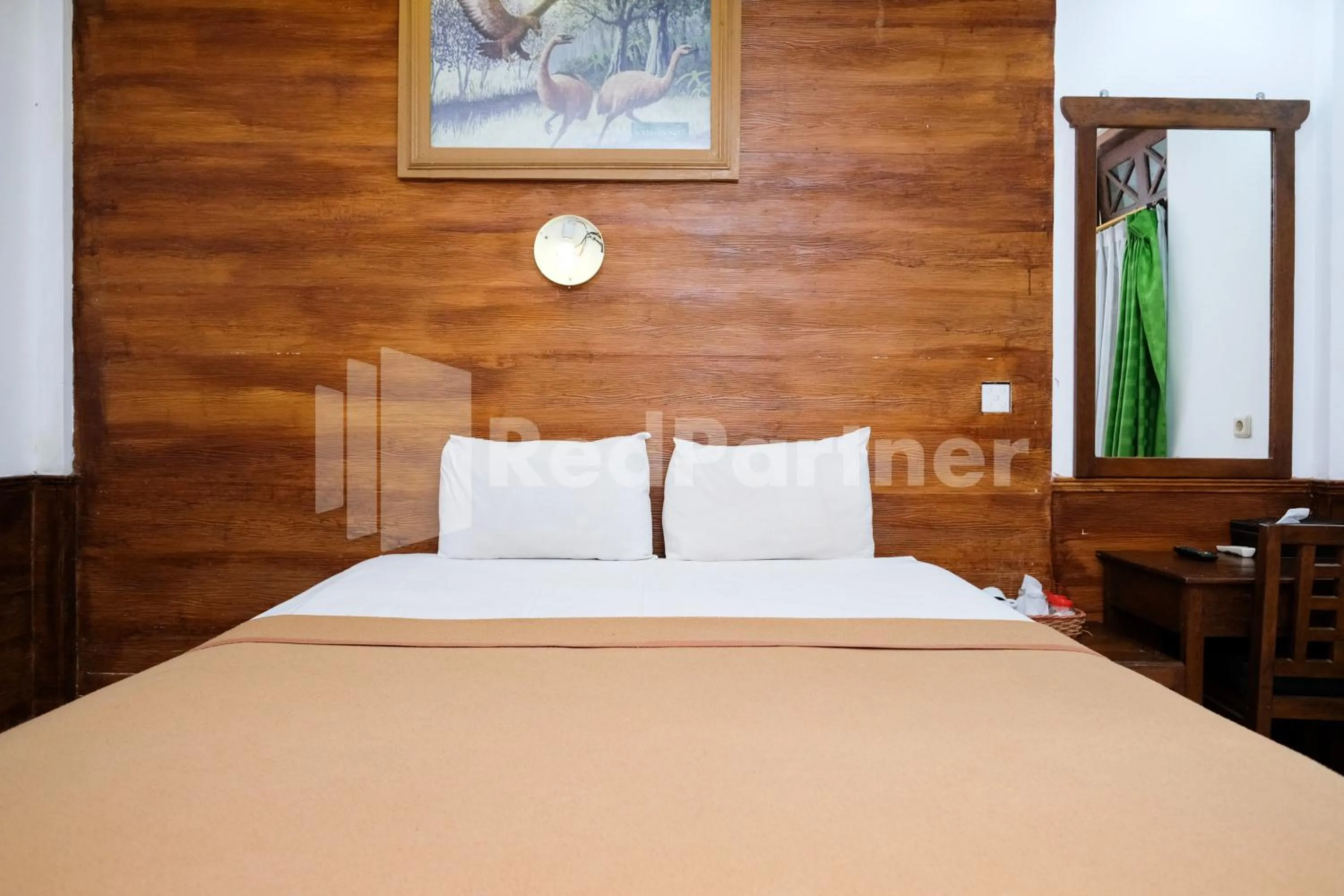 Bedroom, Bed in The Soemarsono Hotel near Ambarrukmo Plaza Mall RedPartner