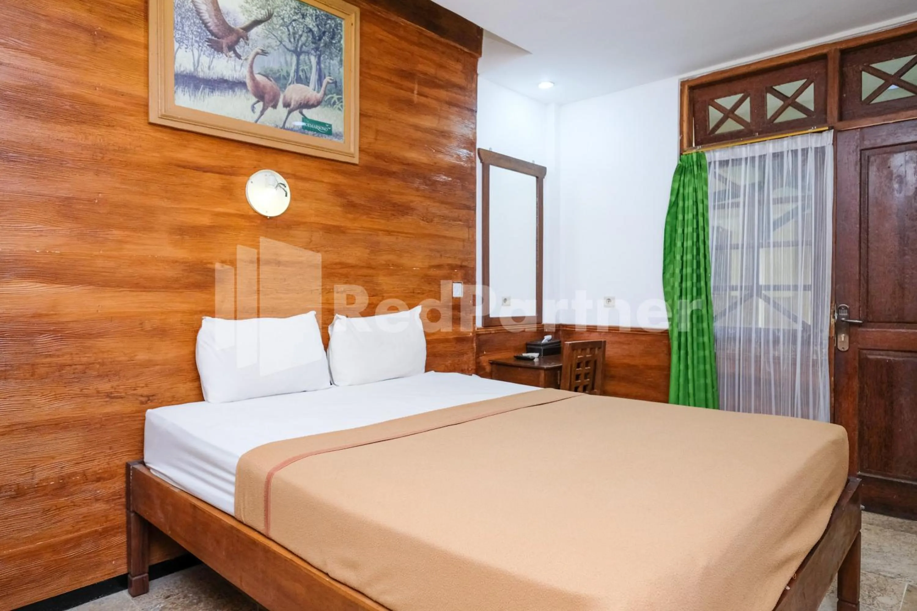 Bedroom, Bed in The Soemarsono Hotel near Ambarrukmo Plaza Mall RedPartner
