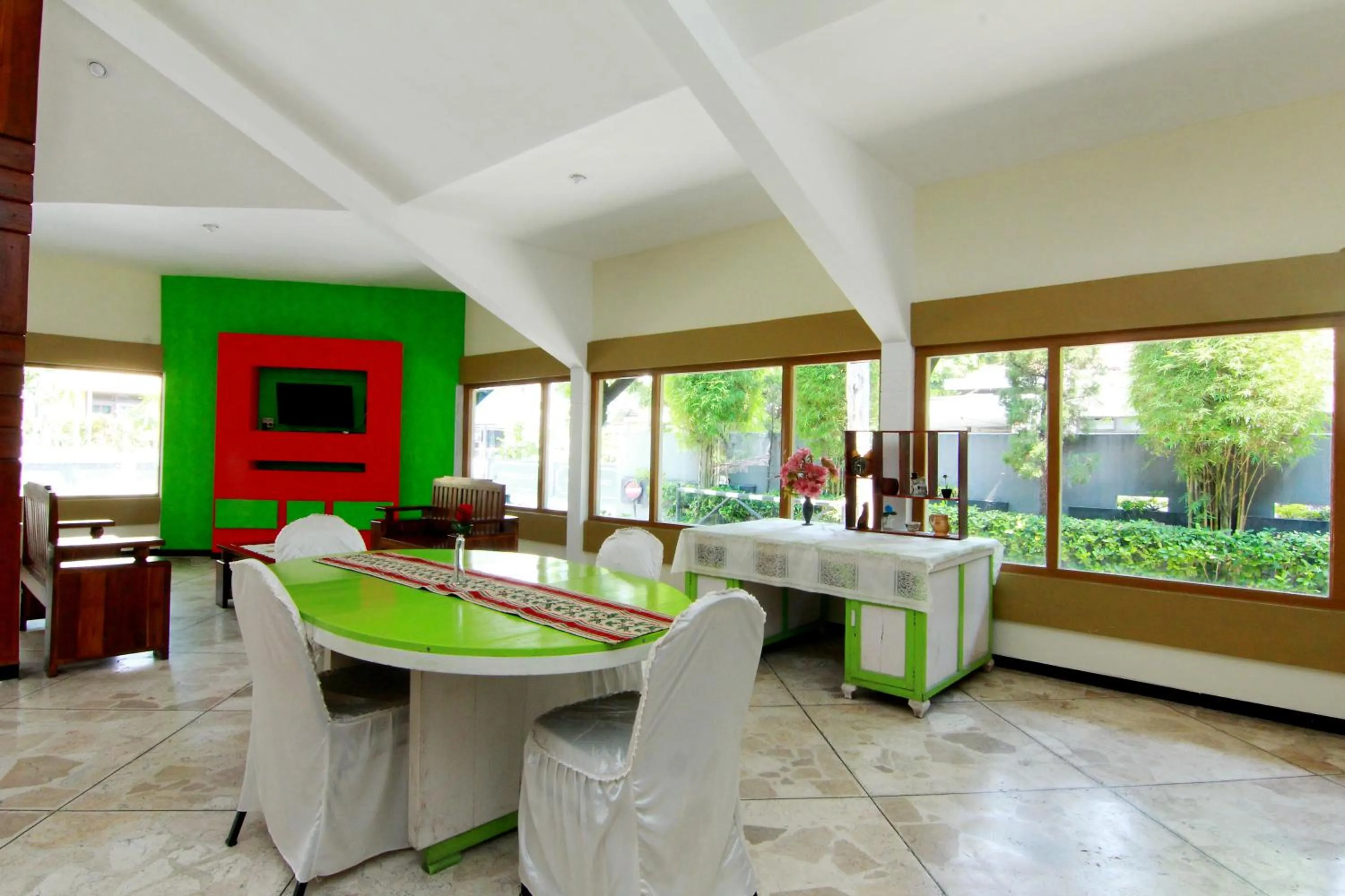 Lobby or reception in The Soemarsono Hotel