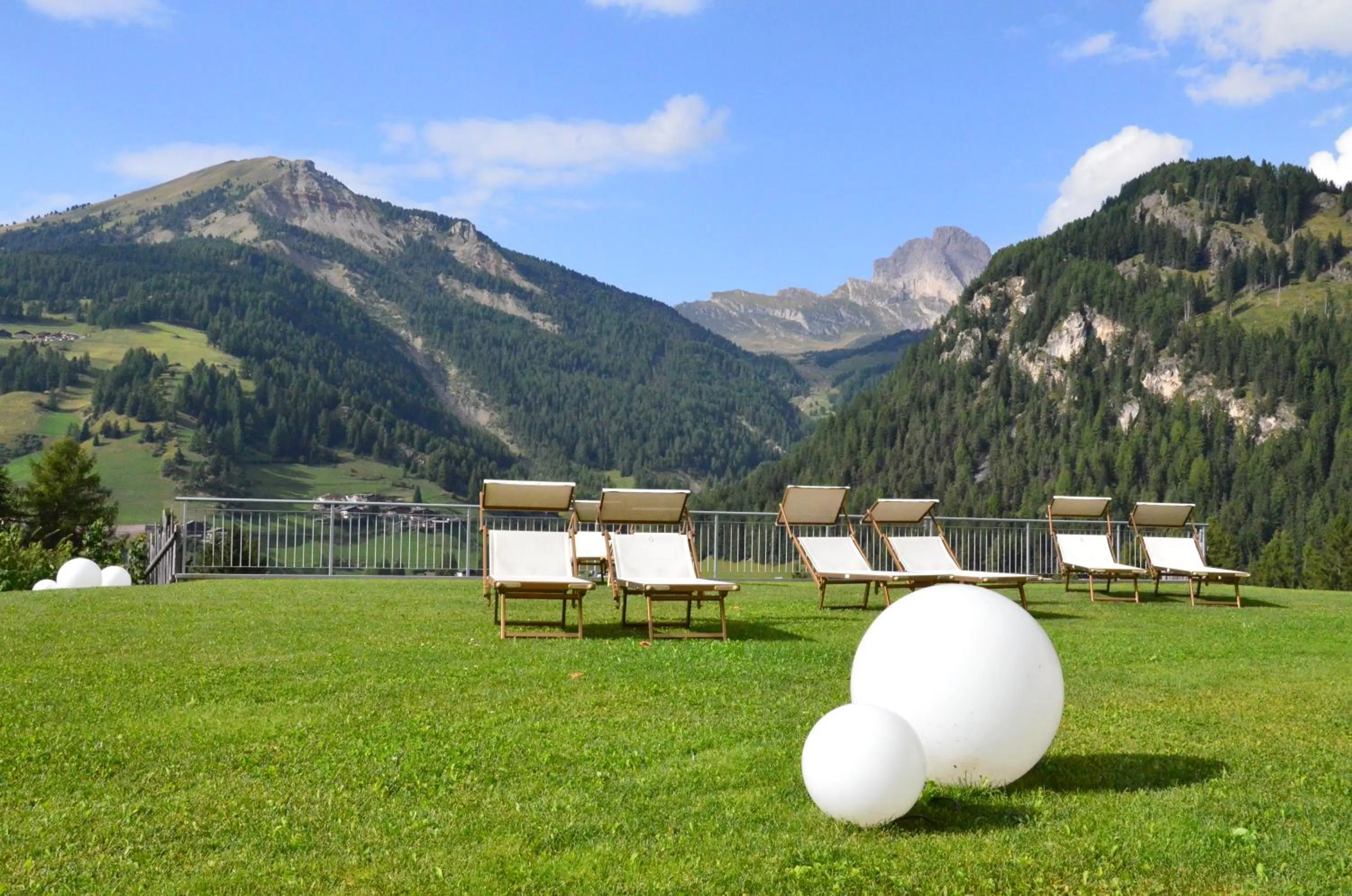 Pool view in Hotel Chalet Dlaces