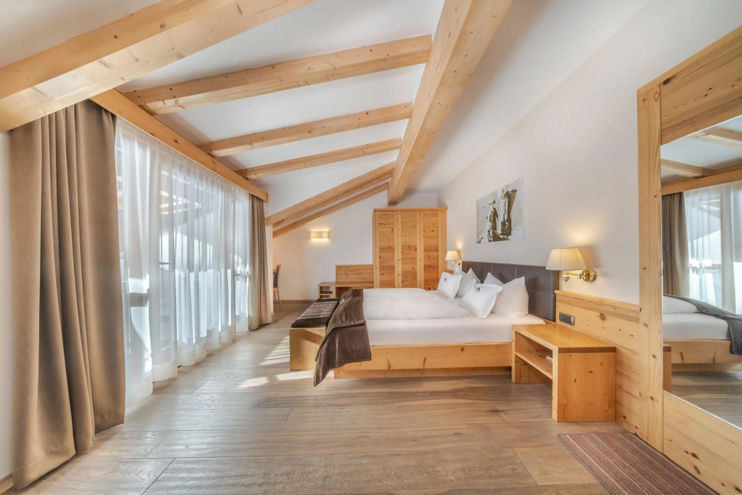 Bedroom, Bed in Hotel Chalet Dlaces