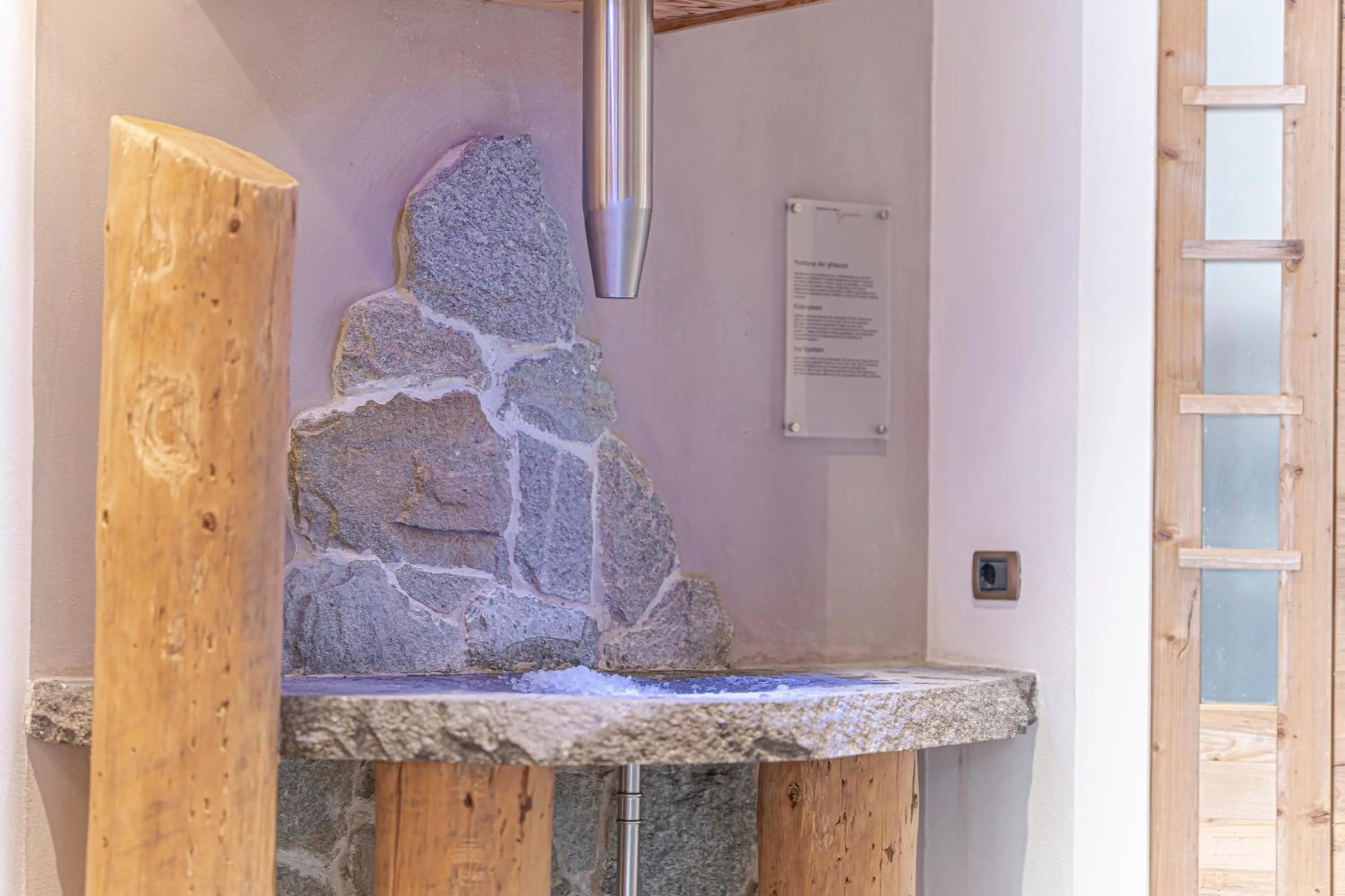 Spa and wellness centre/facilities in Hotel Chalet Dlaces