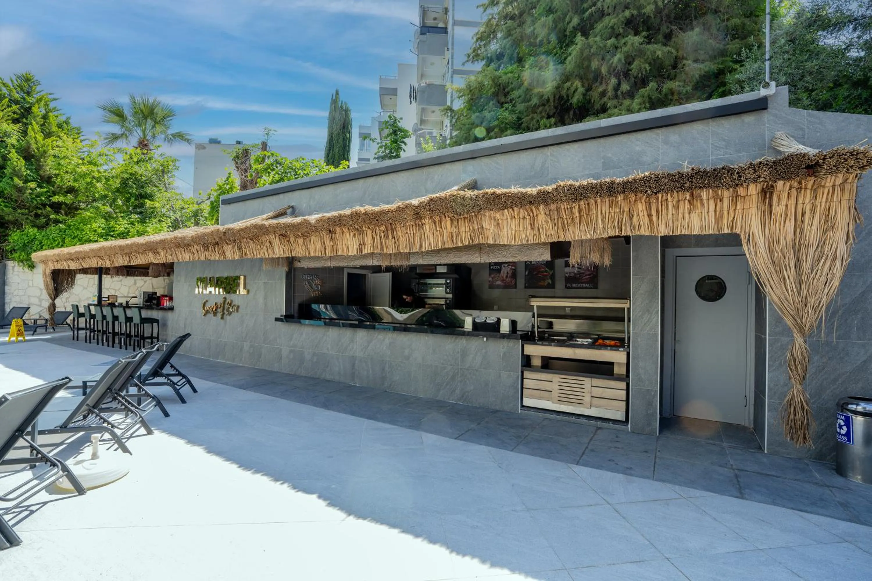 Marbel Hotel by PalmWings