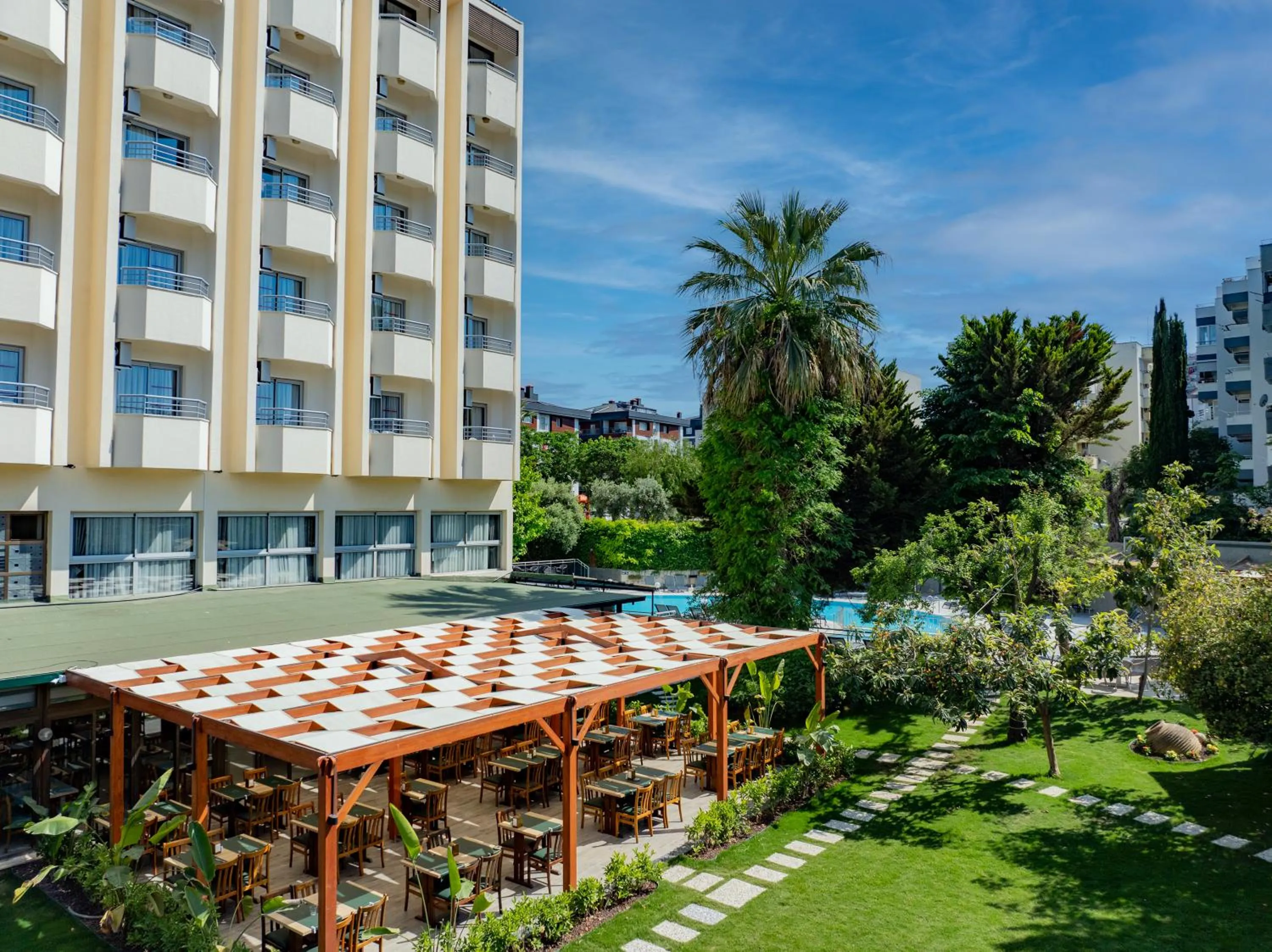 Marbel Hotel by PalmWings