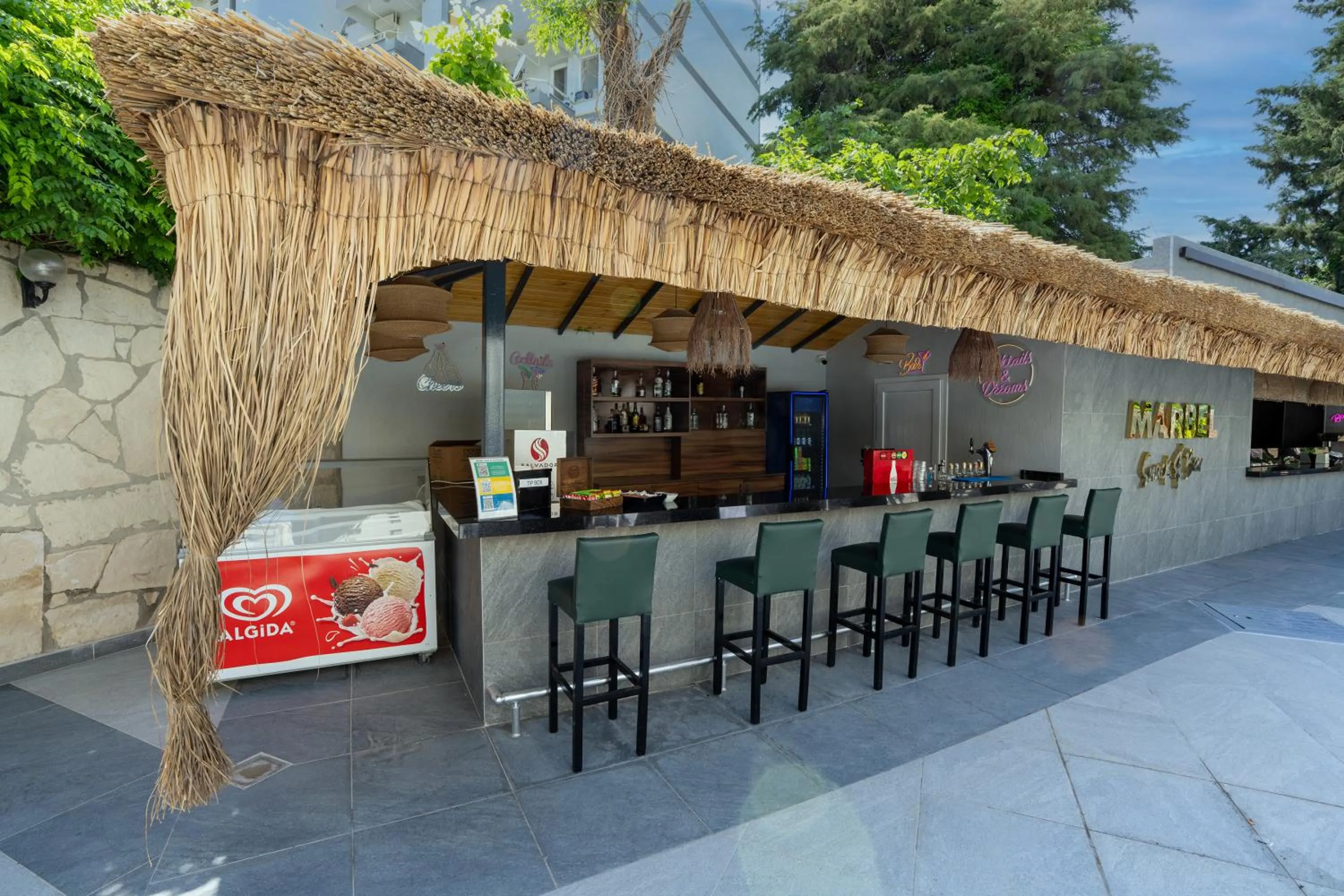 Marbel Hotel by PalmWings