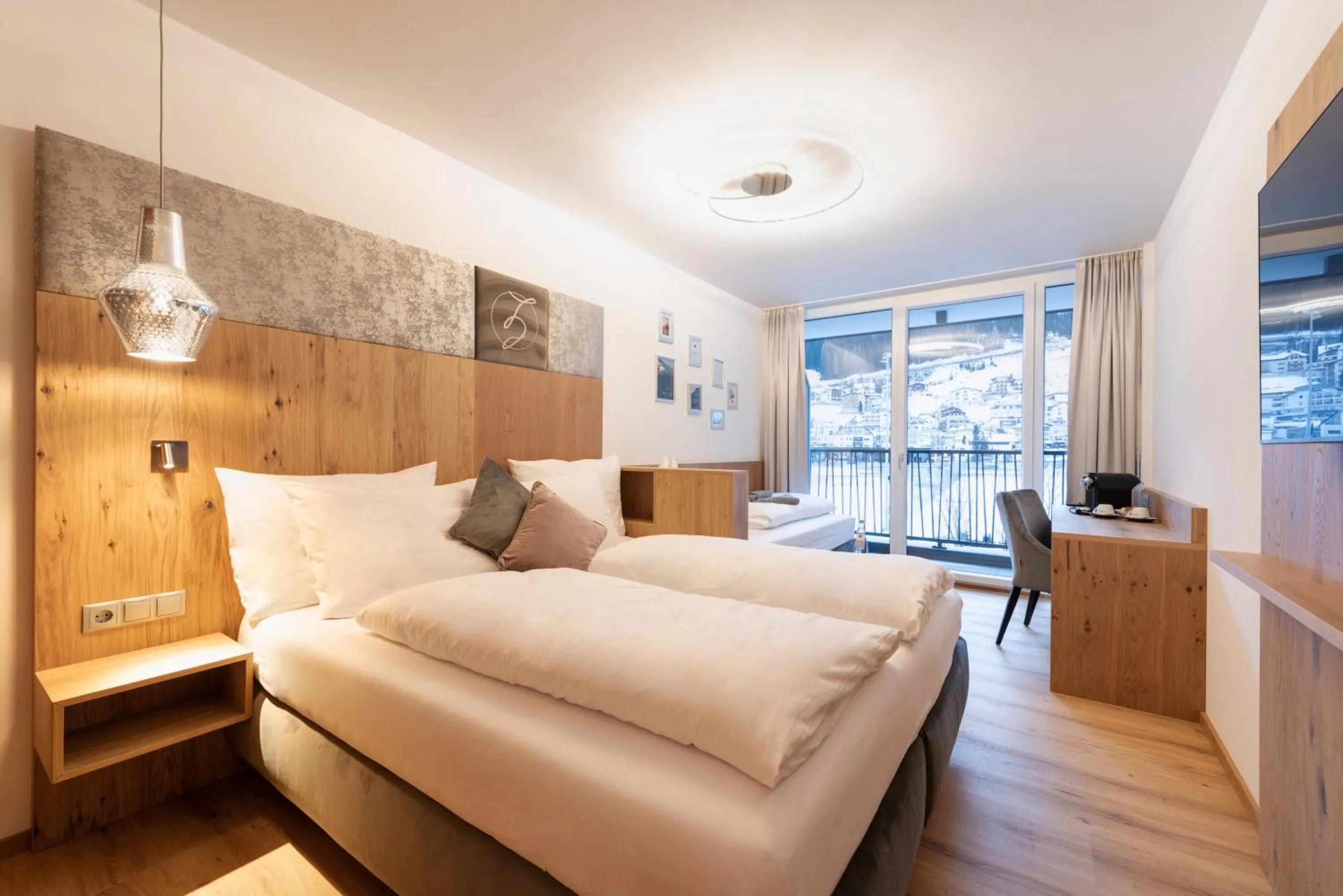 Bedroom, Bed in Hotel Zalwonder