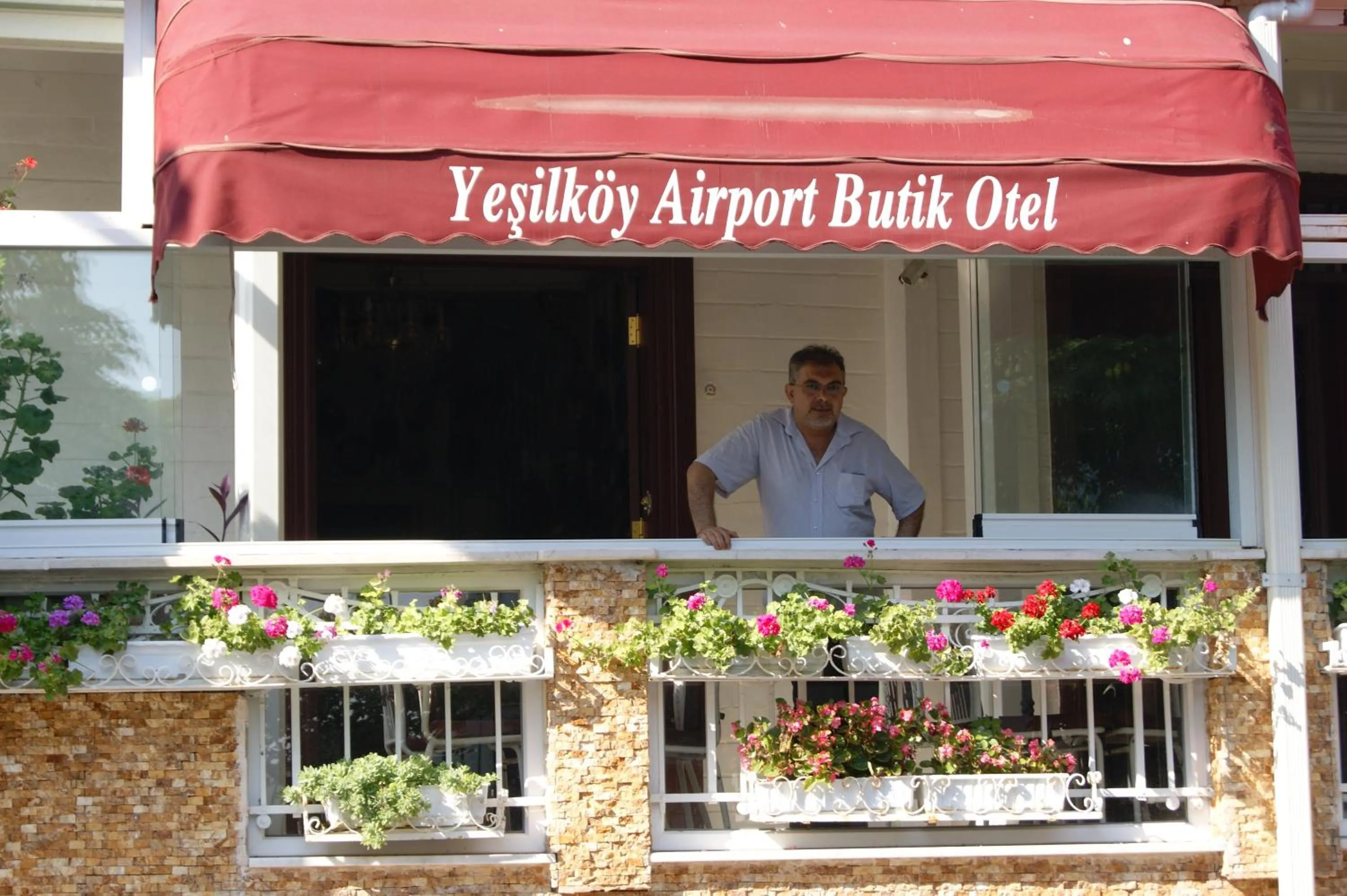 Staff in Yeşilköy Airport Hotel
