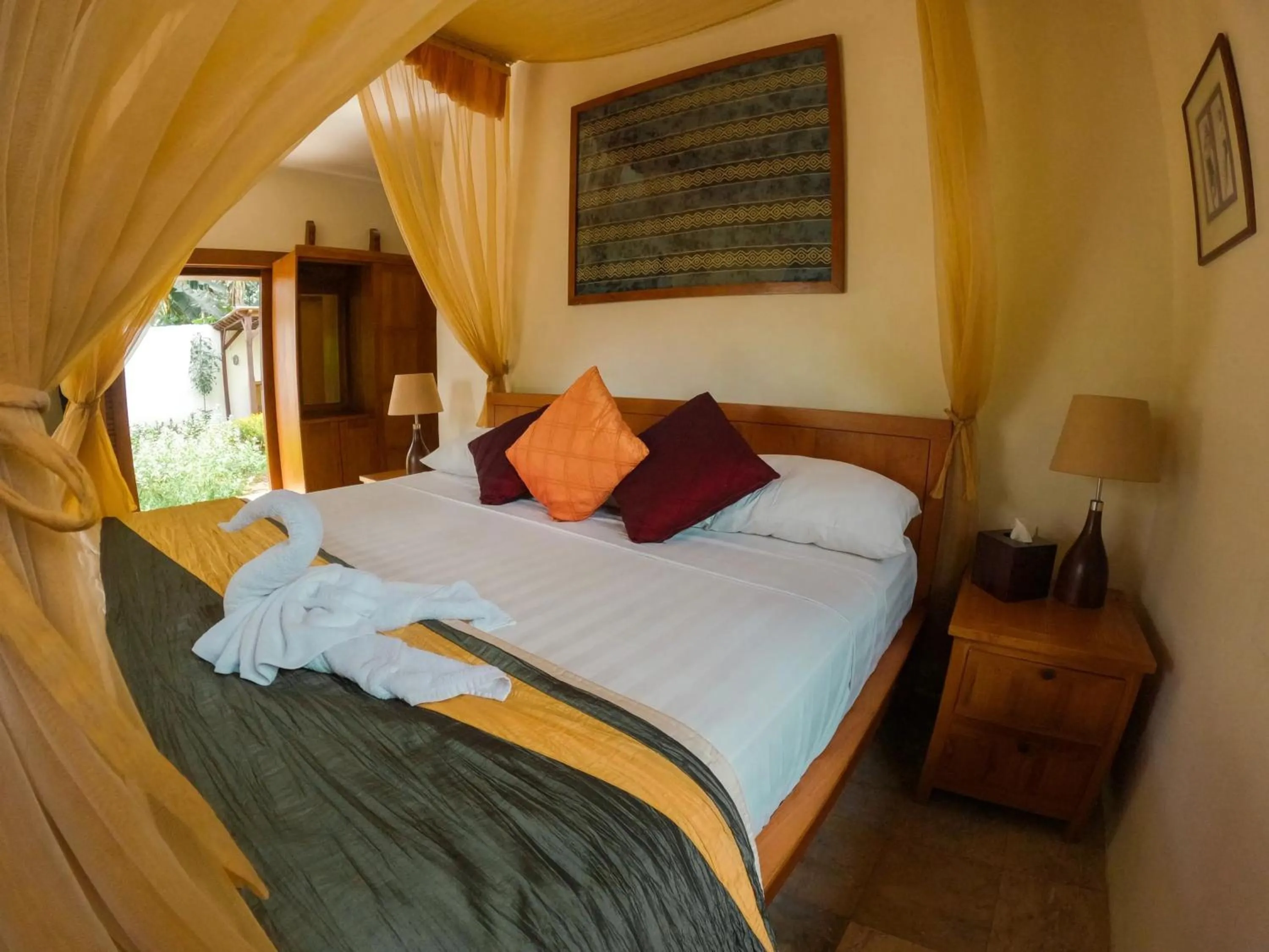 Bedroom, Bed in The Water Garden Hotel