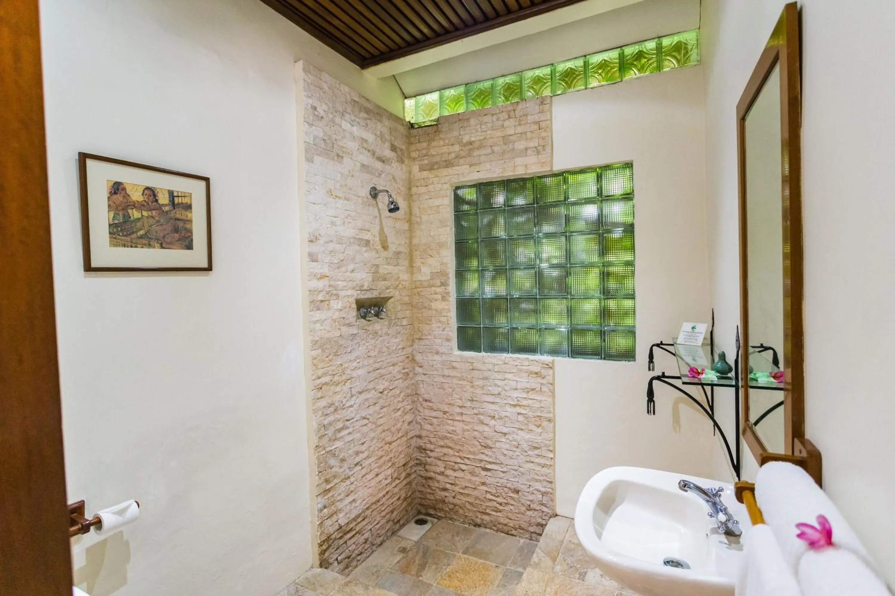 Shower in The Water Garden Hotel