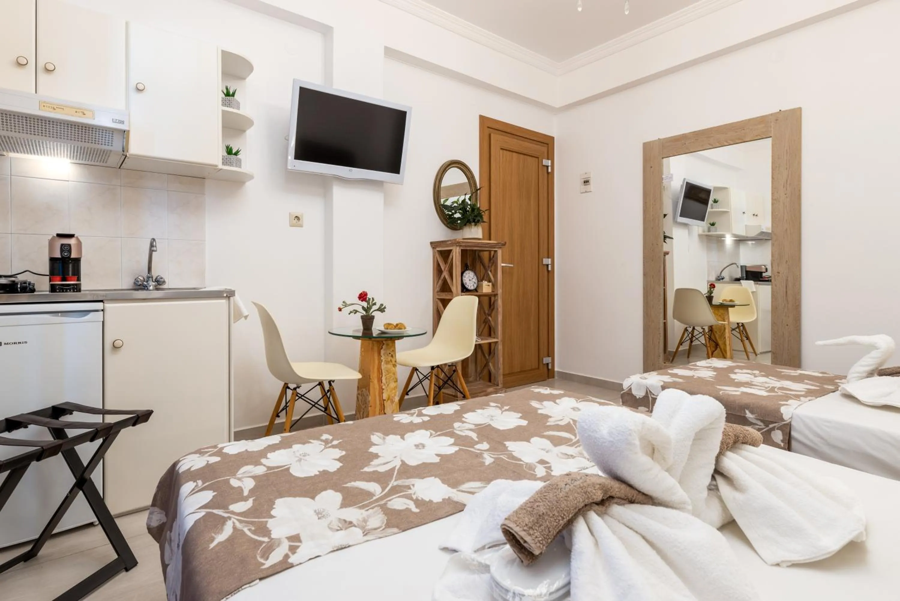 Bedroom, Bed in Panos Luxury Studios