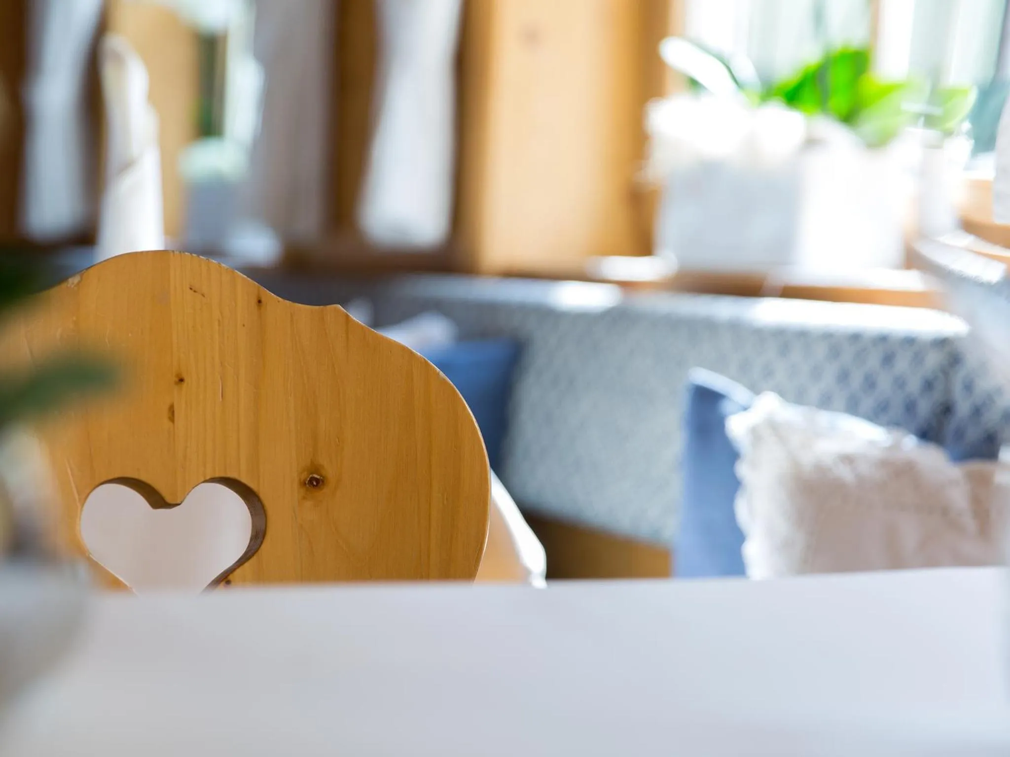 Restaurant/places to eat, Bed in Hotel Blitzburg