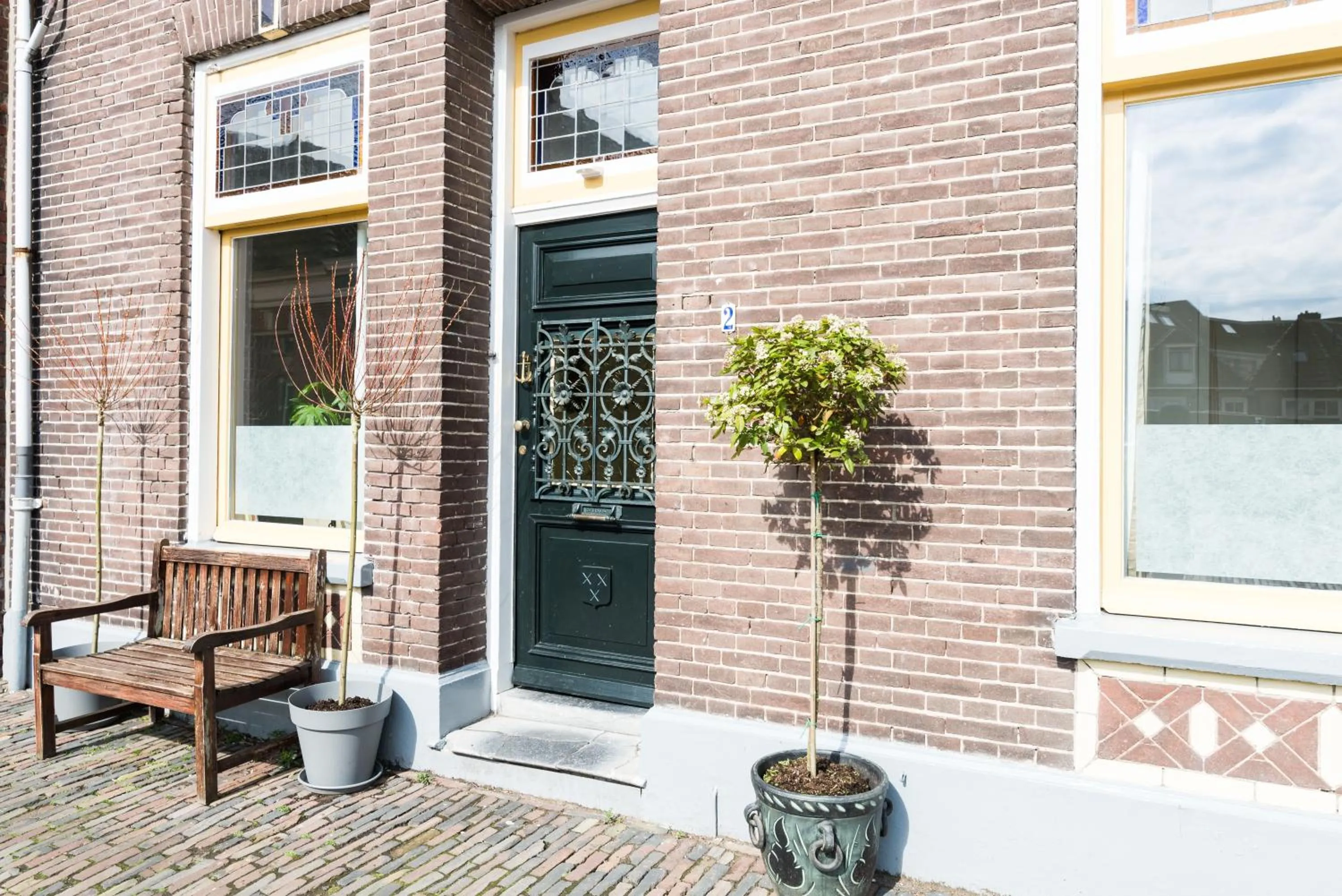 Facade/entrance in De Juttershoek Centrum