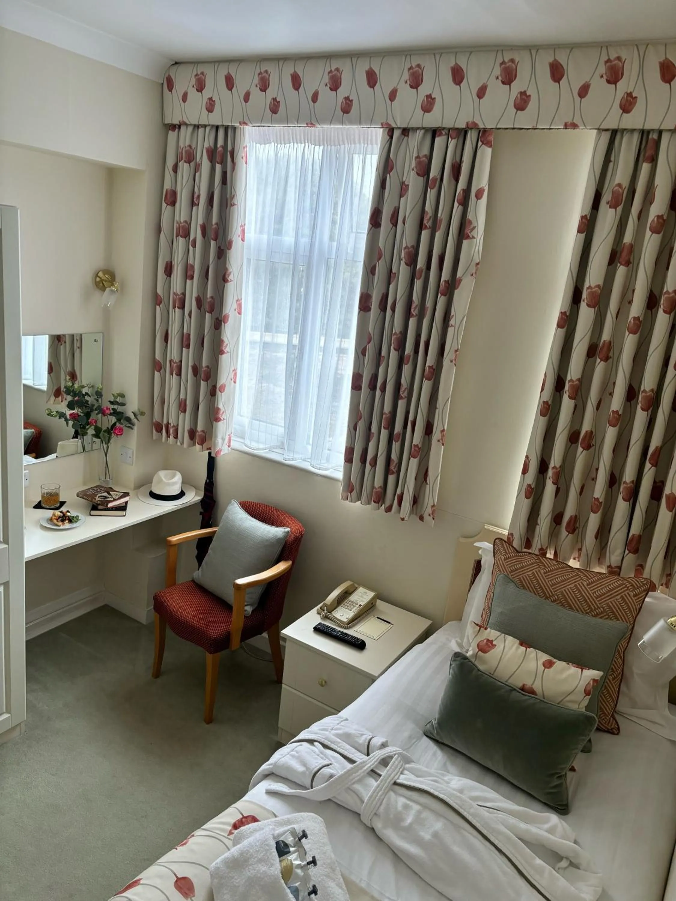 Bed in Redcliffe Hotel