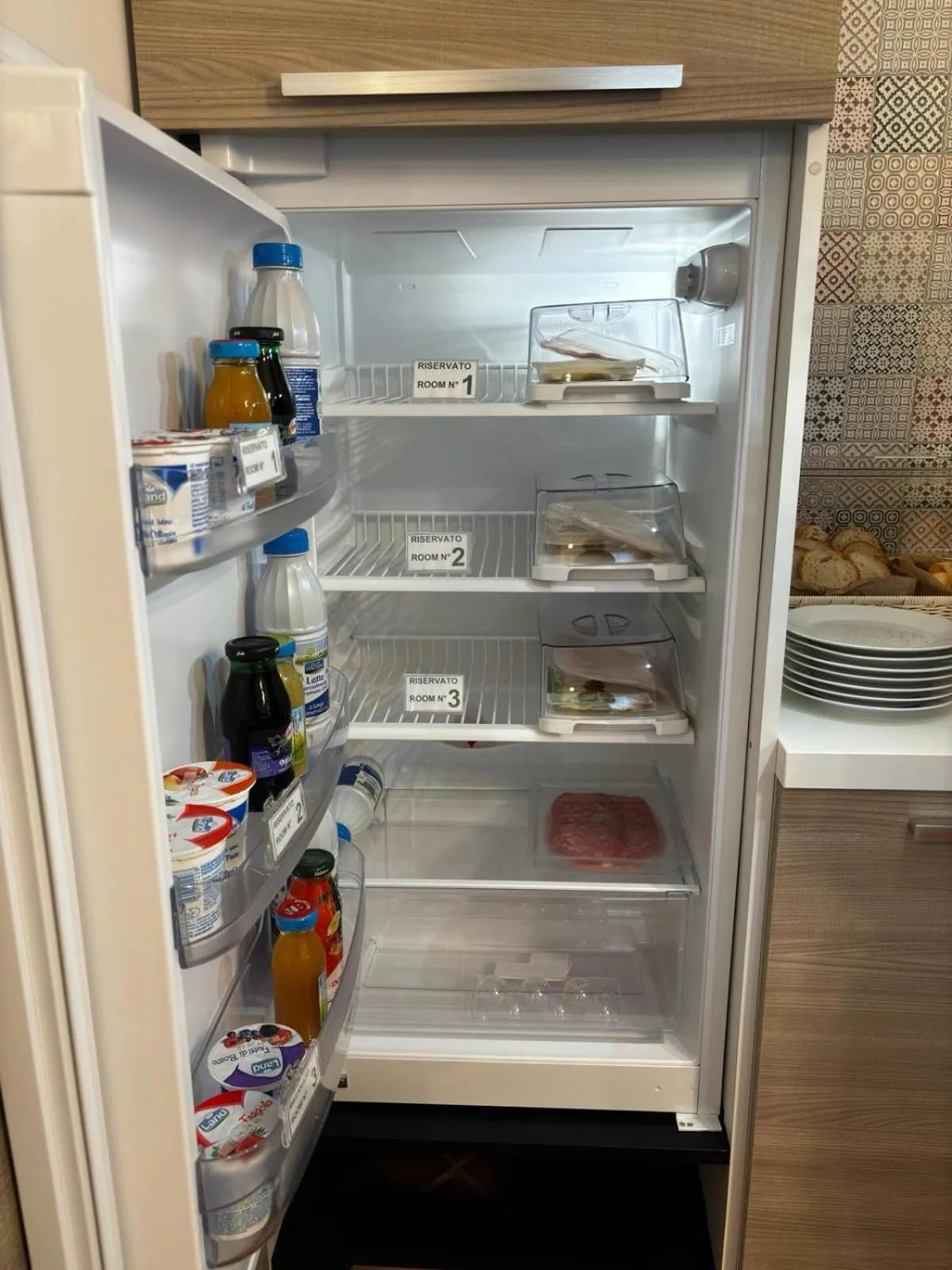 Kitchen or kitchenette in La Nuova Dimora B&B