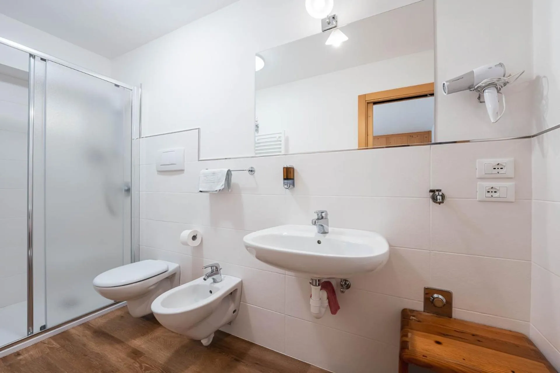 Shower in Villa Adria B&B