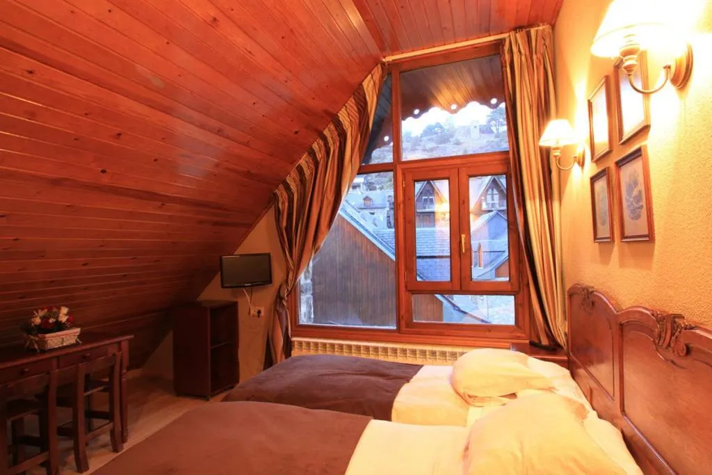 Photo of the whole room, Bed in Hotel-Aparthotel El Reyno