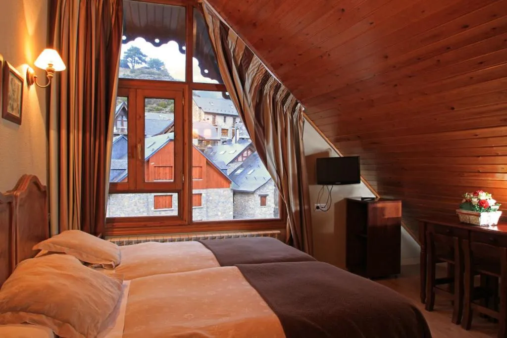 Photo of the whole room, Bed in Hotel-Aparthotel El Reyno