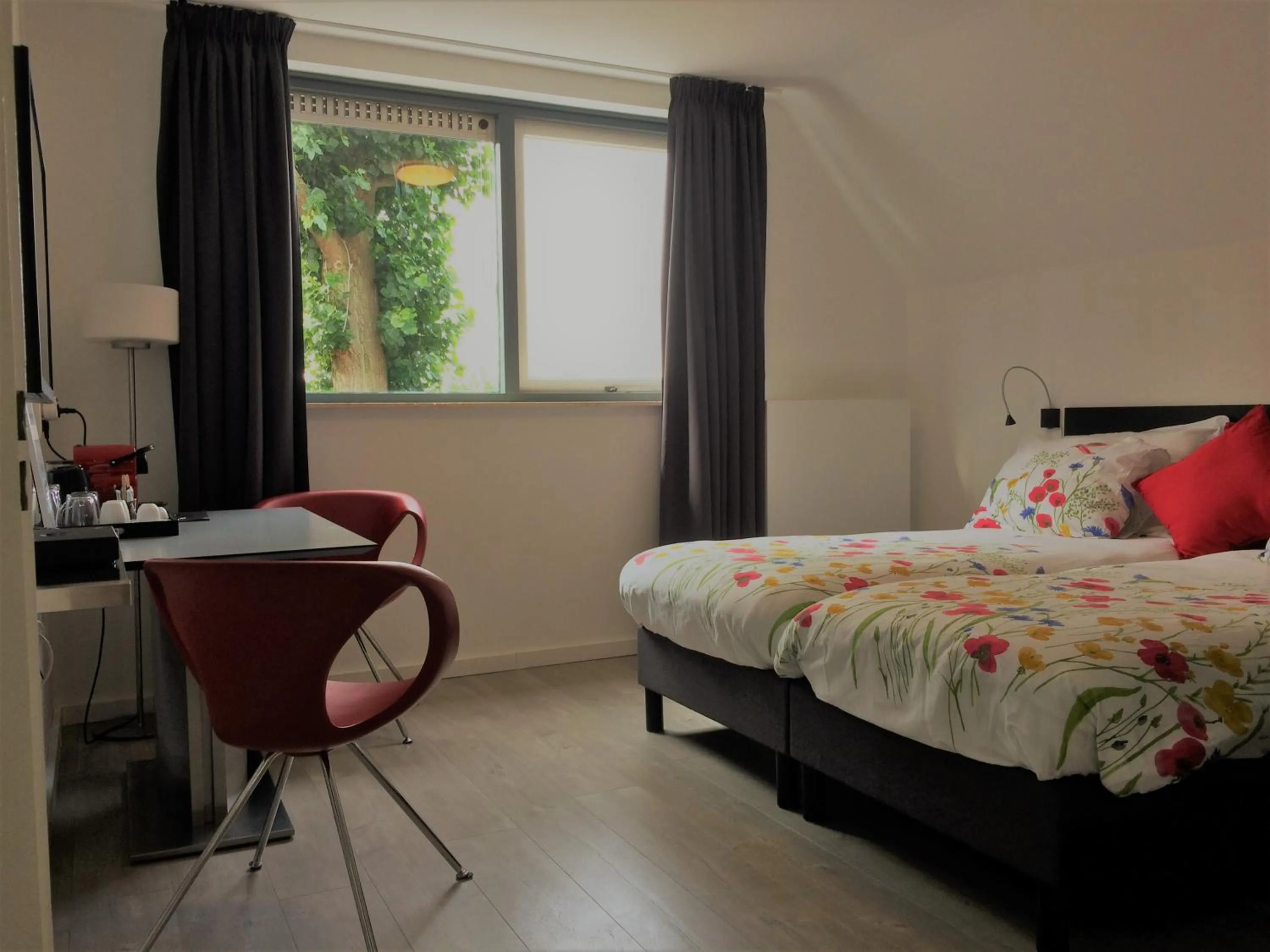 Property building, Bed in Haarlem 49