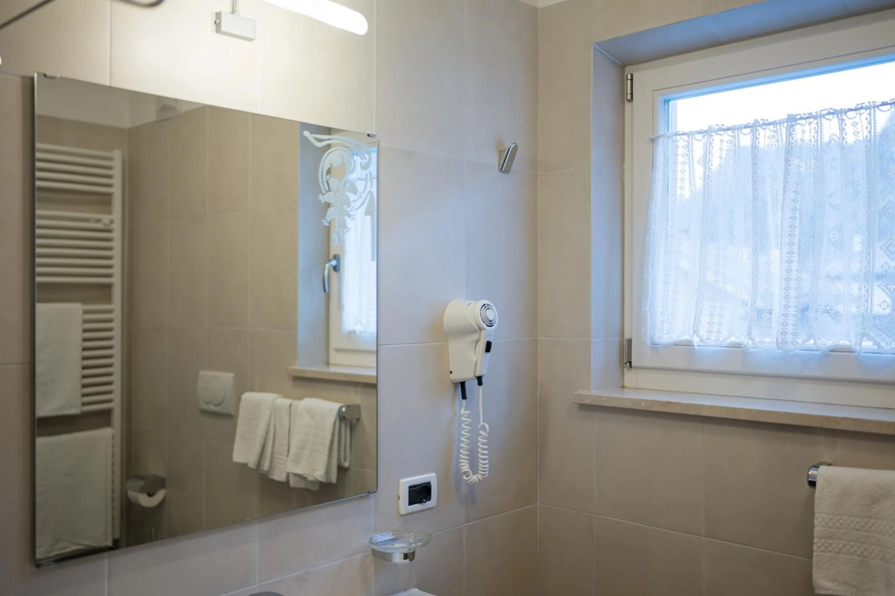 Bathroom in Hotel Crepei