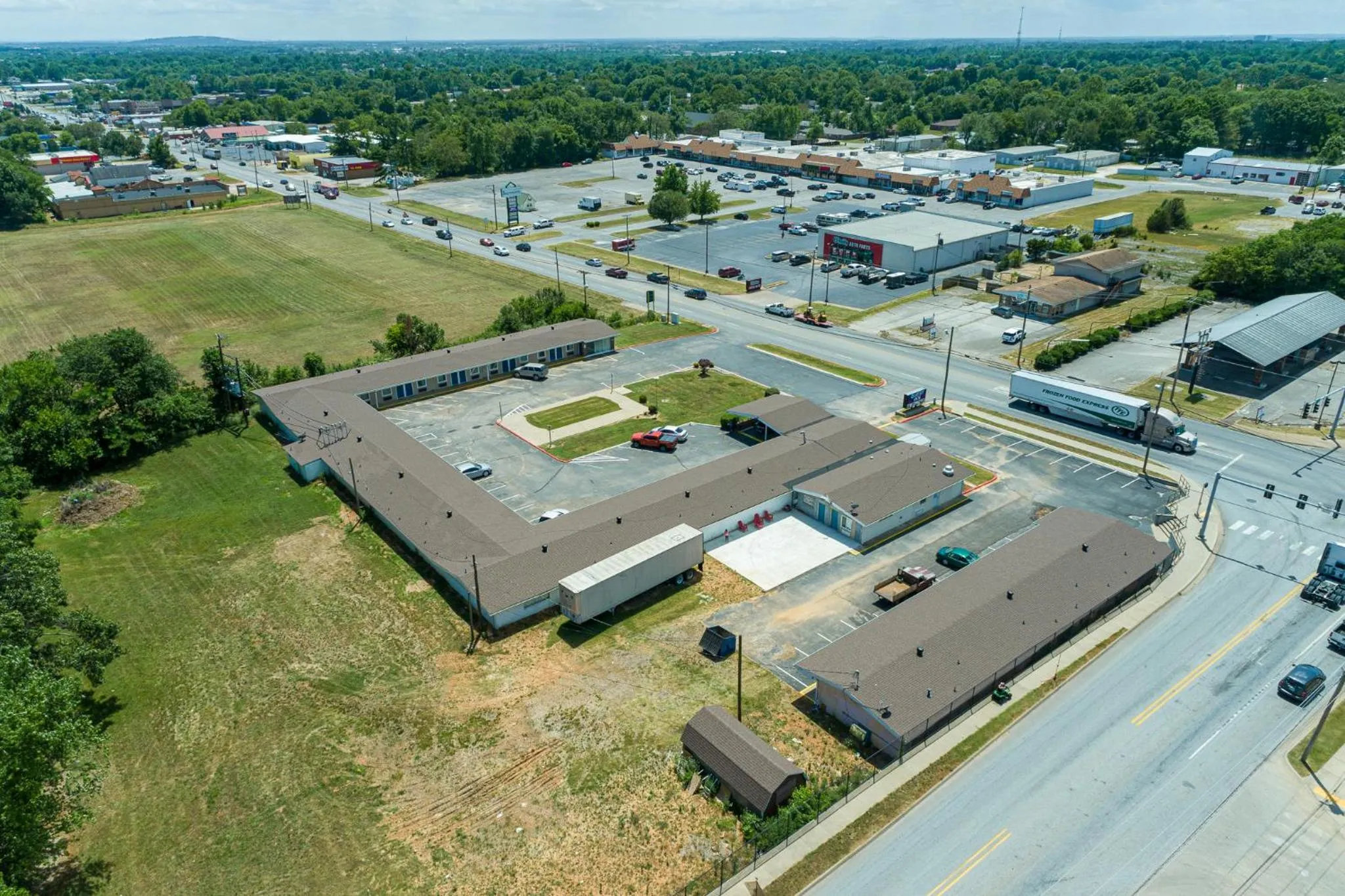 Nearby landmark in Guest Inn Rogers