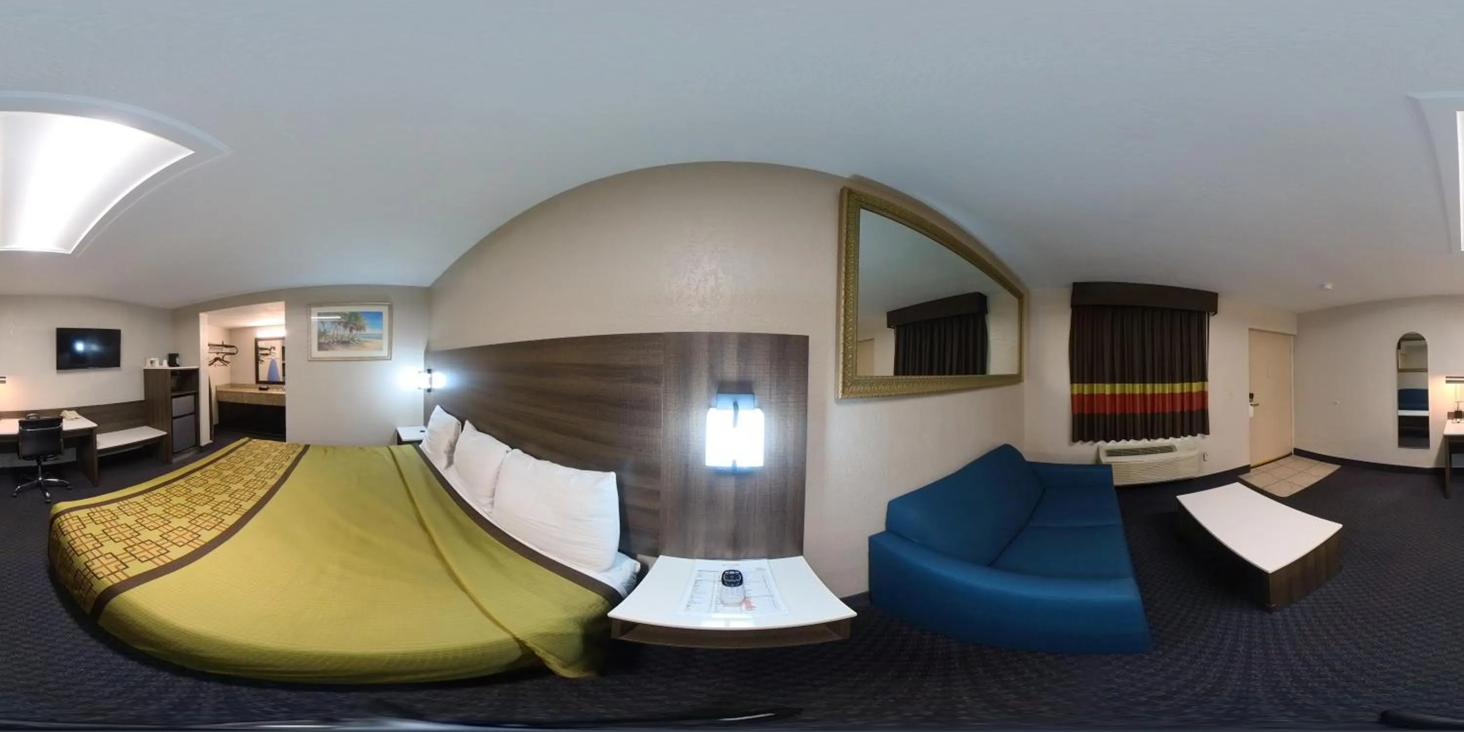 Photo of the whole room in Guest Inn Rogers