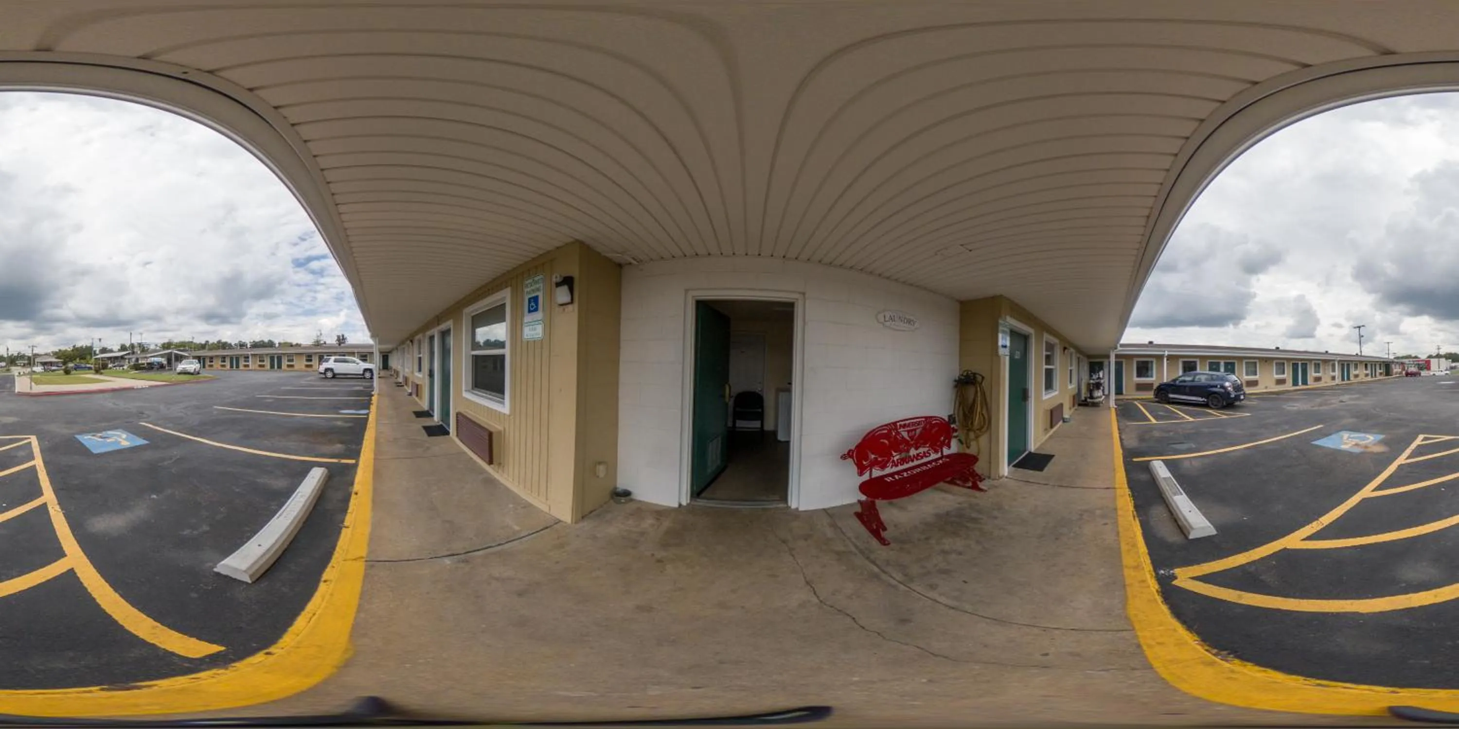 laundry in Guest Inn Rogers