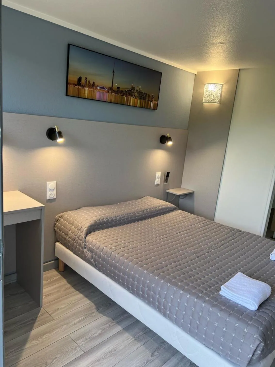 Bed in Fasthotel Roissy - Saint-Witz